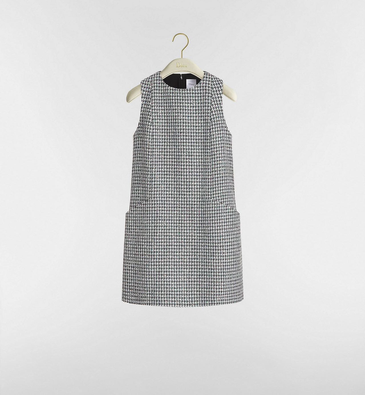 NO:739642,,,19860909,,,Women's clothing