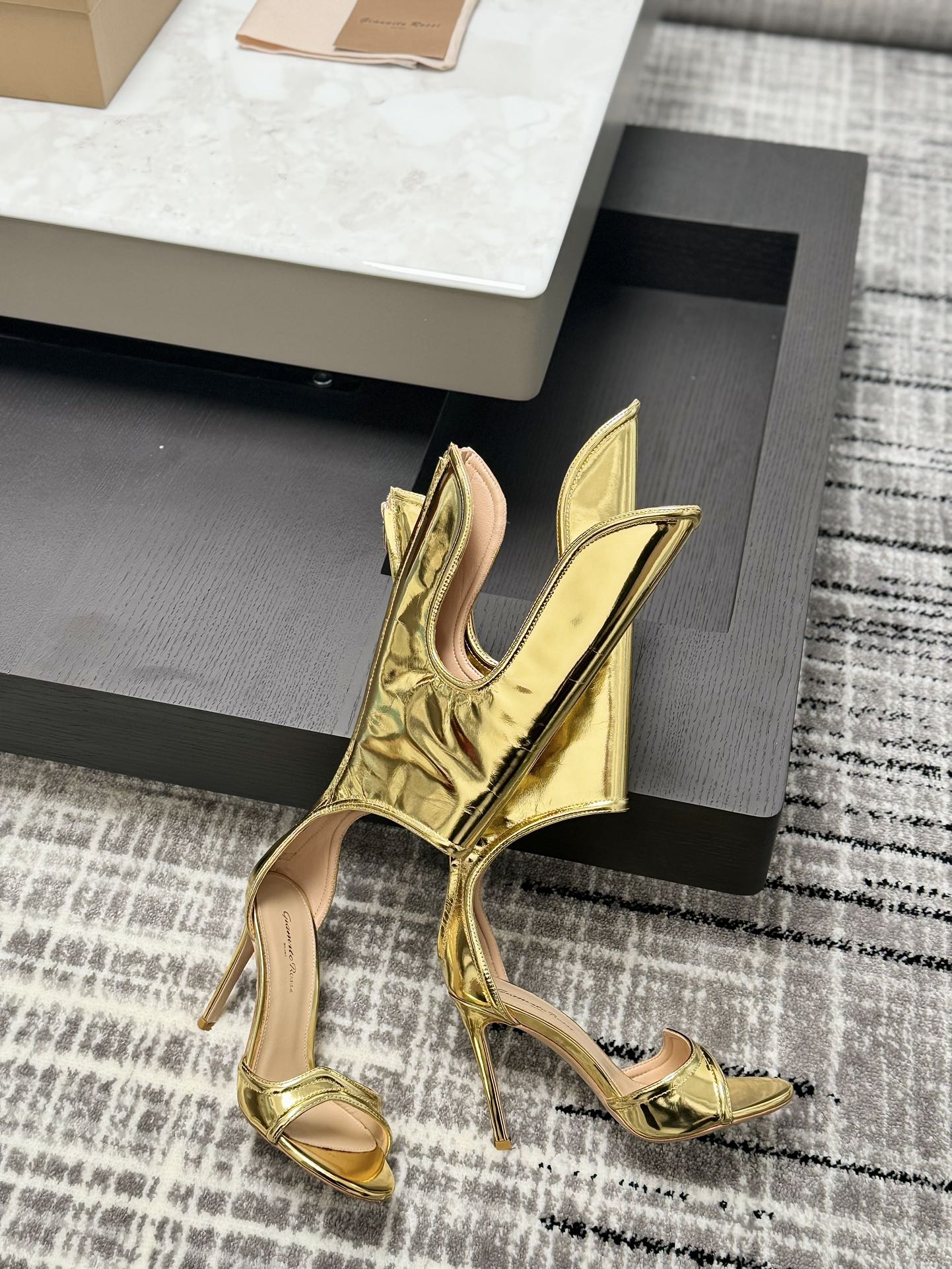 Gianvito Rossi 2022SS transparante open teen pumps met puntneus, upgrade versie + PVC milieuvriendelijk materiaal, 10,5 cm, schapenleren voering
