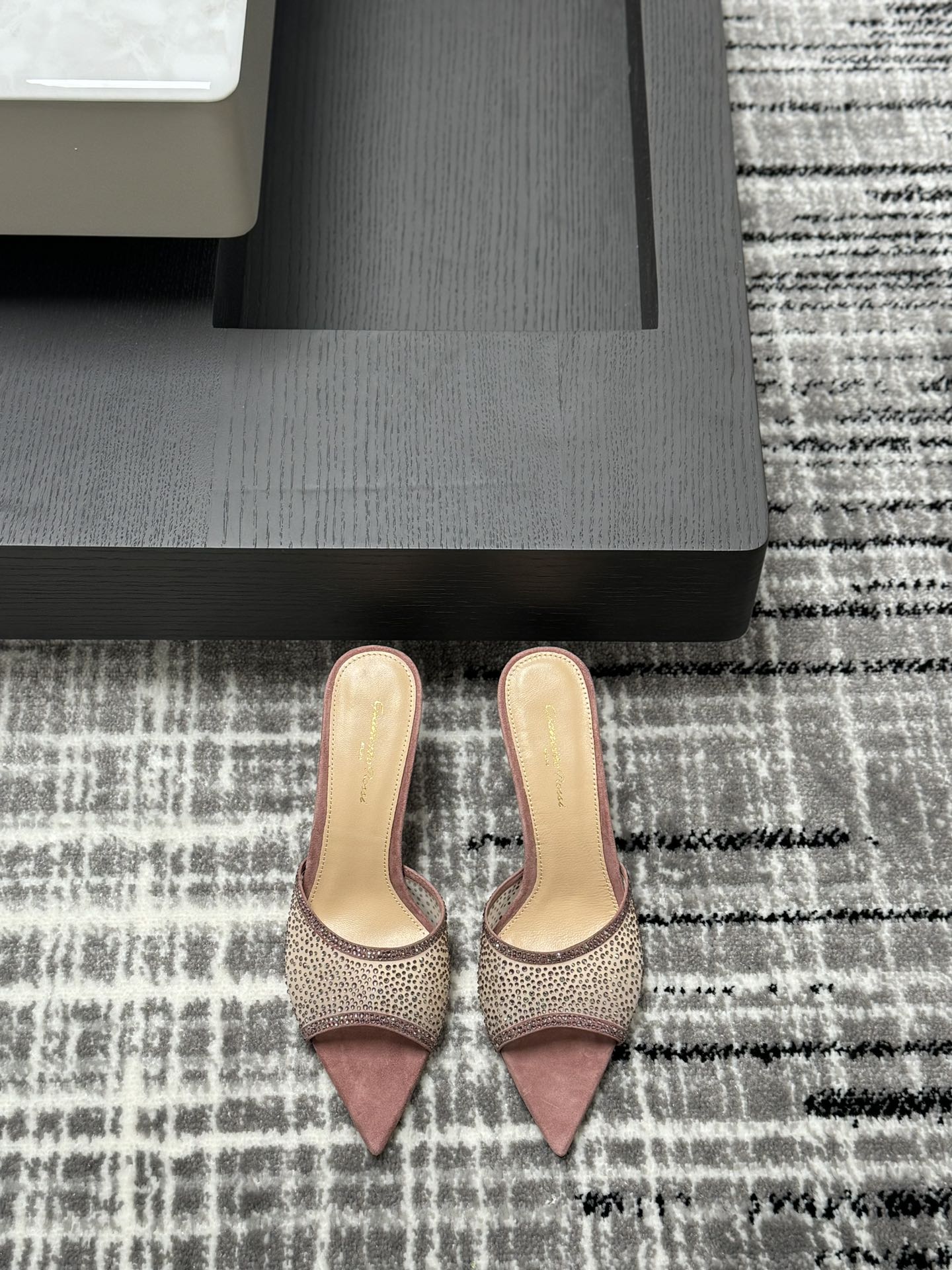 Gianvito Rossi Eiko Stiletto 슬링백 샌들 양가죽+메쉬+체코 다이아몬드 10.5cm/8cm