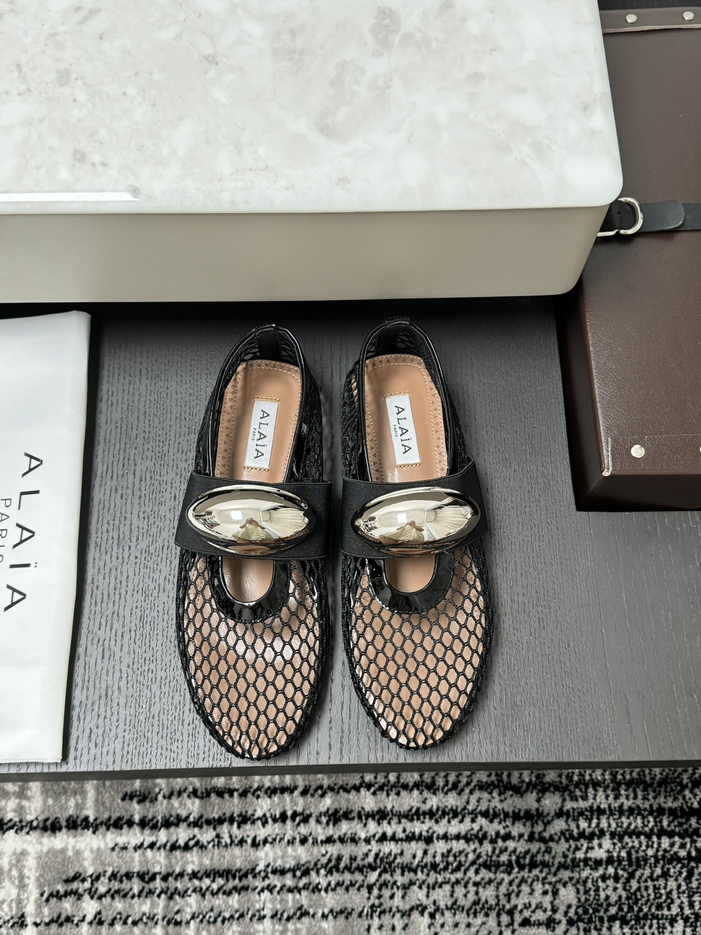 ALAIA Embellished Mesh Ballet Flats Women's Runway Style Sweet-Cool Ballet Trend - Top Version