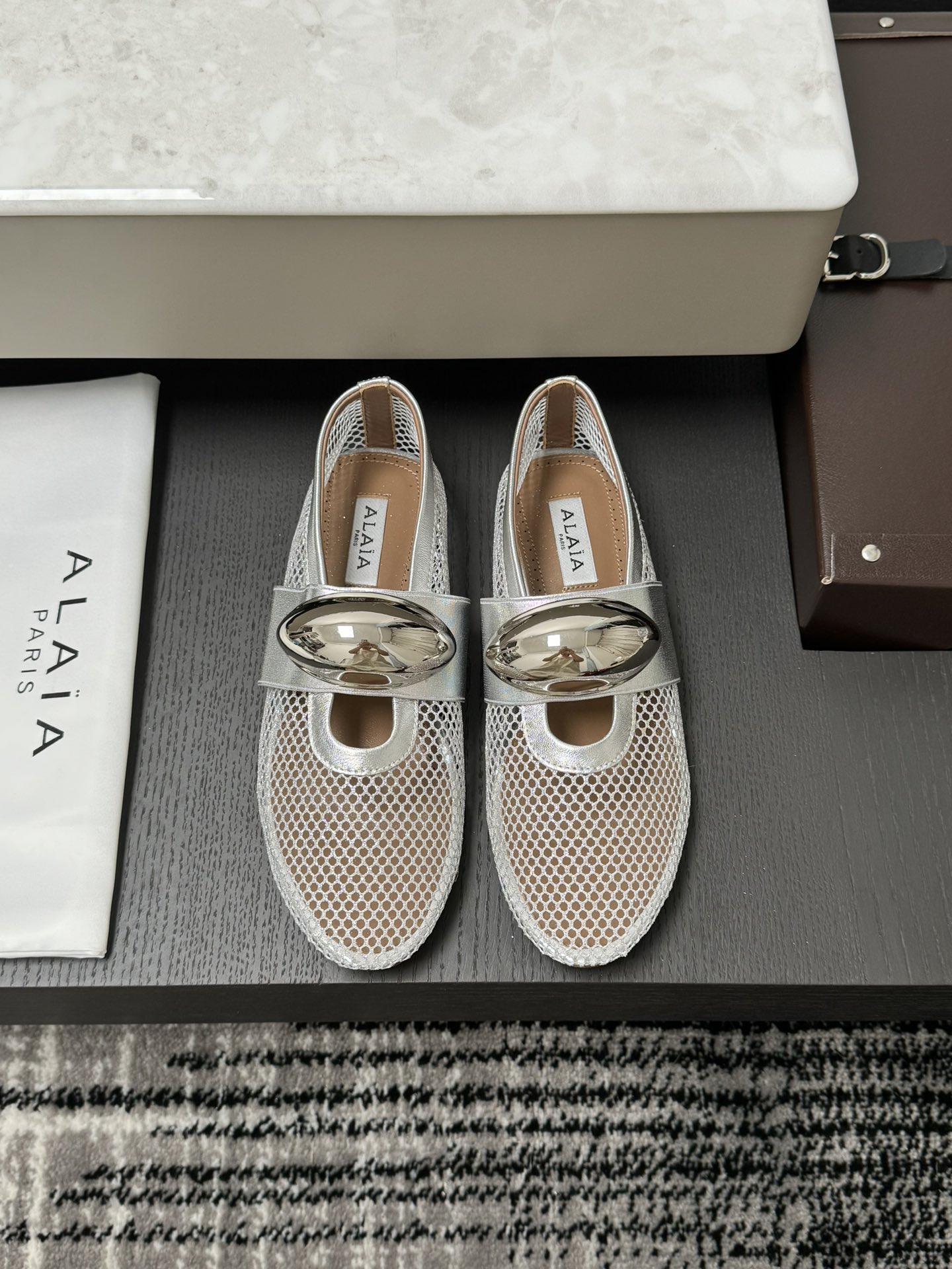 ALAIA Embellished Mesh Ballet Flats Women's Runway Style Sweet-Cool Ballet Trend - Top Version