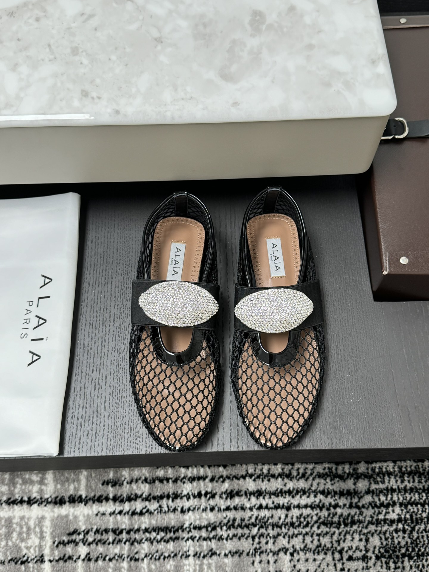 ALAIA Embellished Mesh Ballet Flats Women's Runway Style Sweet-Cool Ballet Trend - Top Version