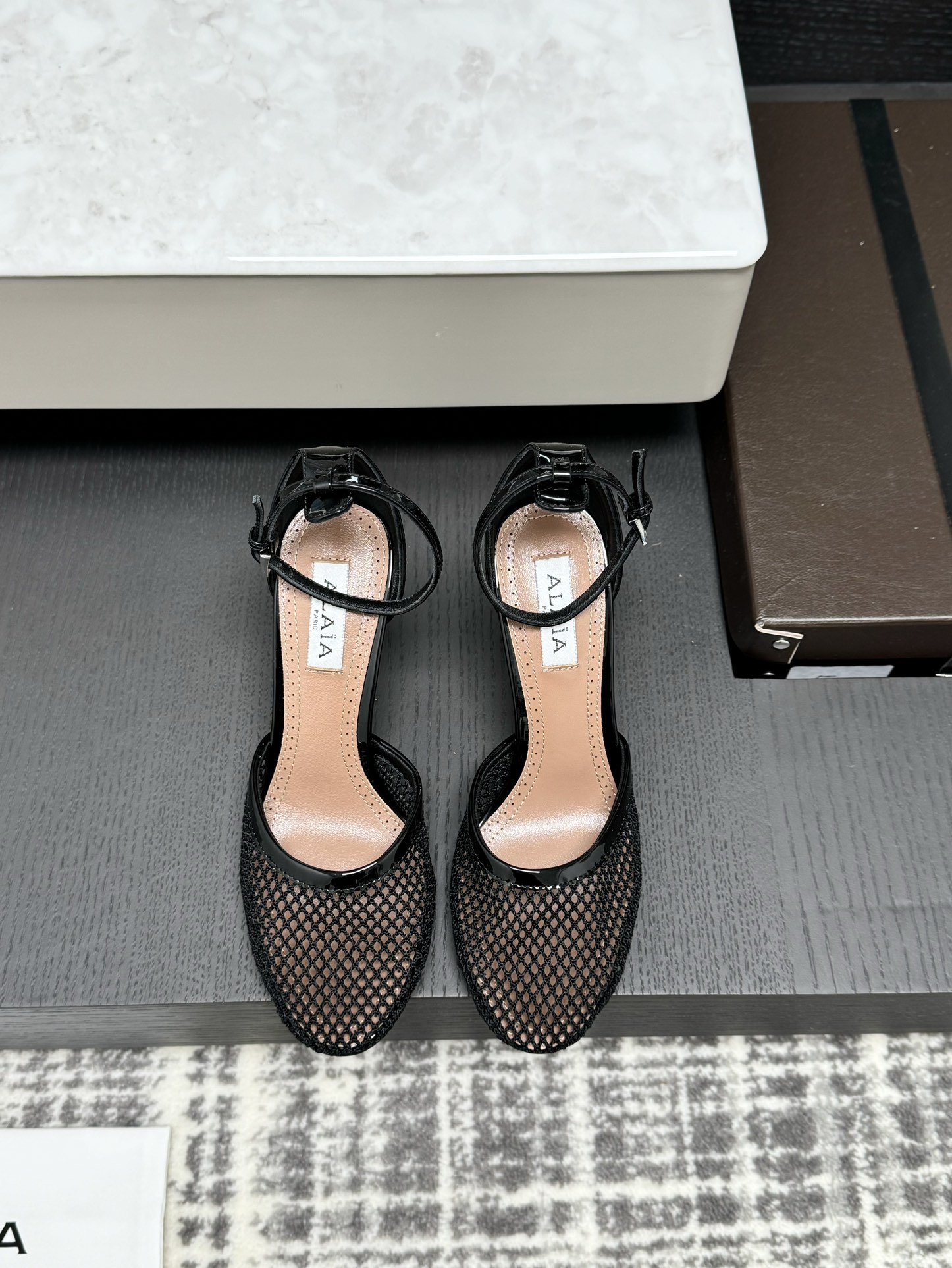 ALAIA mesh hoge hak sandalen dames - verfijnd en elegant - topversie
