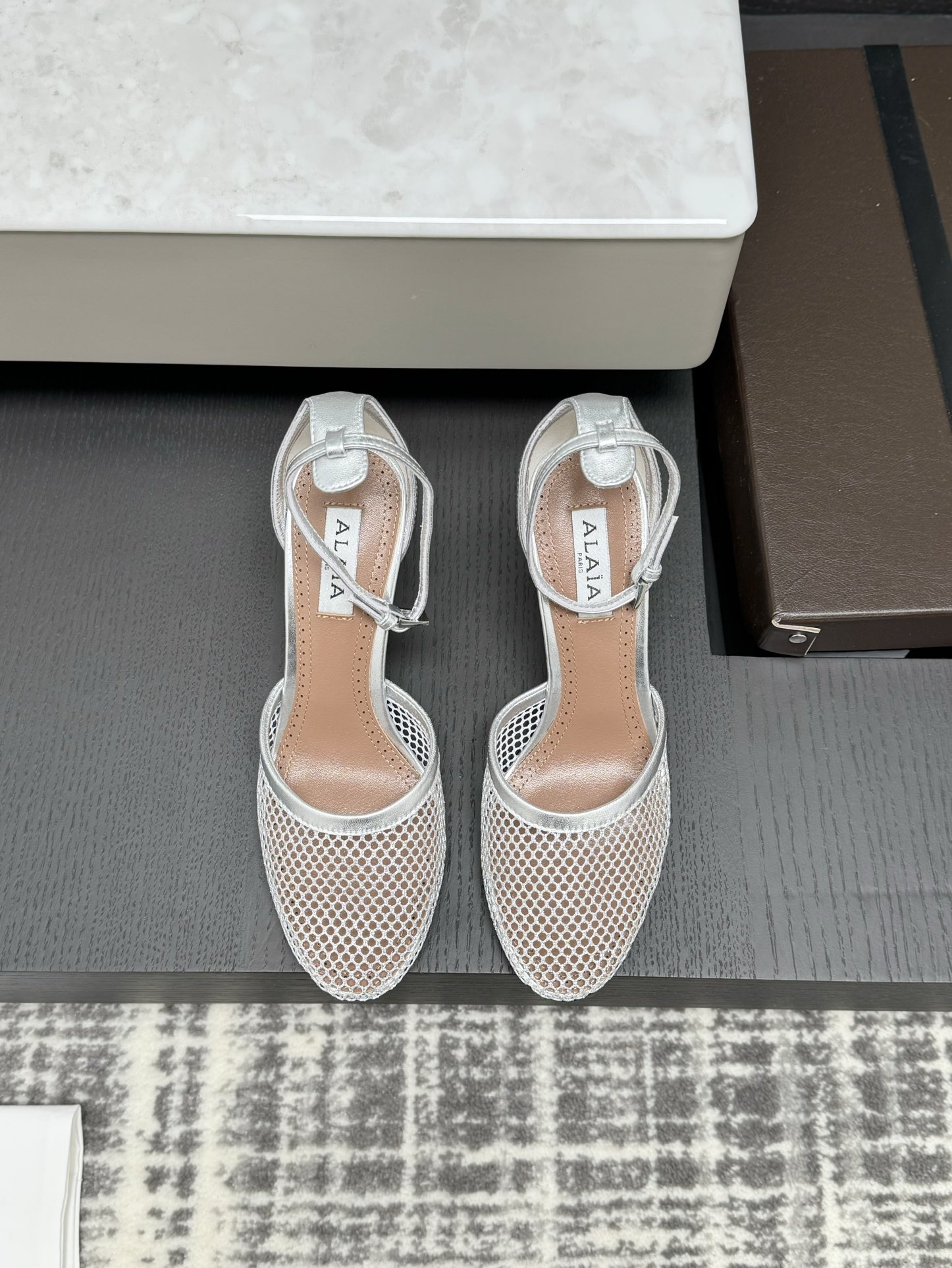 ALAIA mesh hoge hak sandalen dames - verfijnd en elegant - topversie
