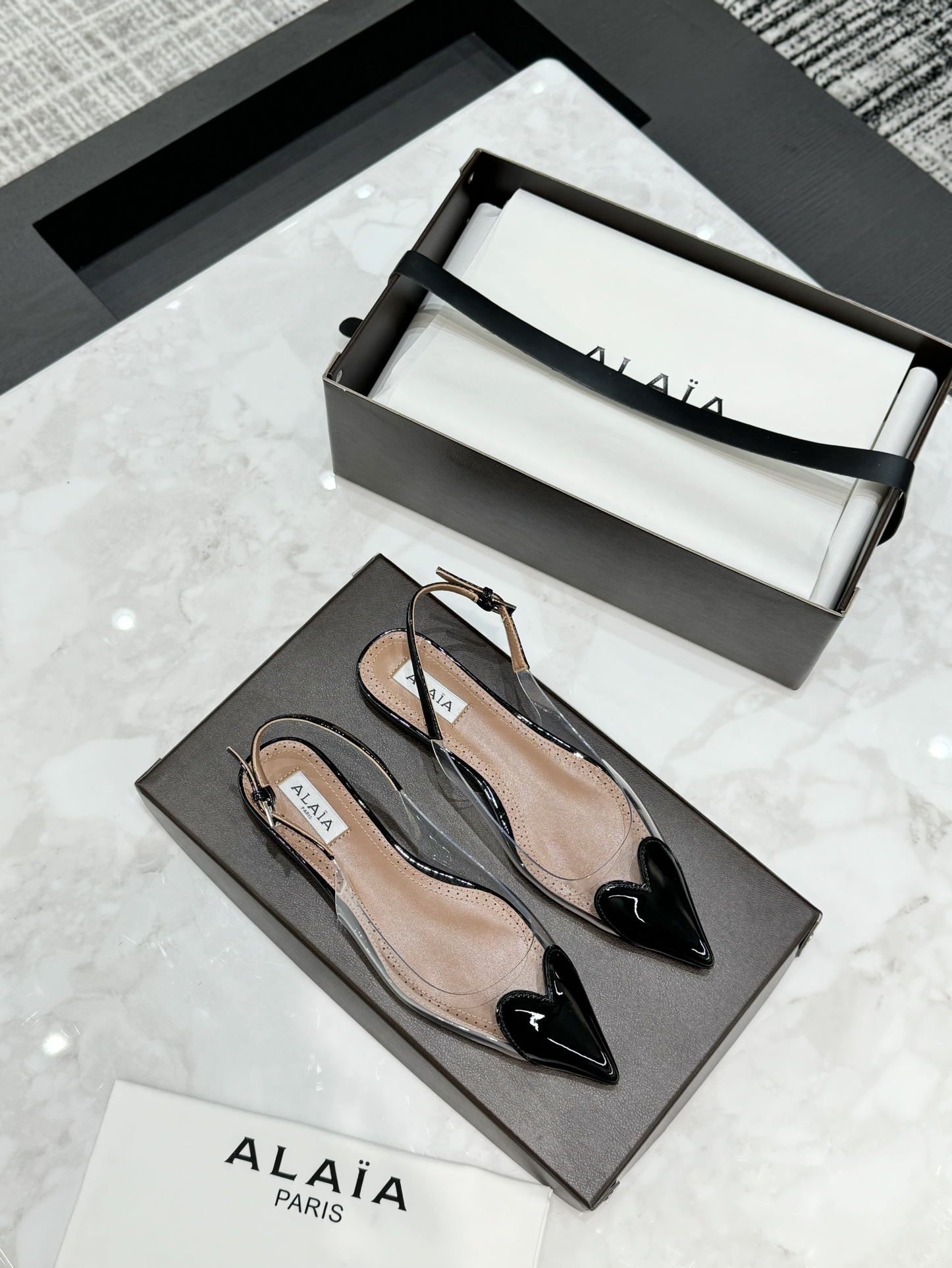 ALAIA achterloze platte schoenen voor dames, elegant en veelzijdig - topversie