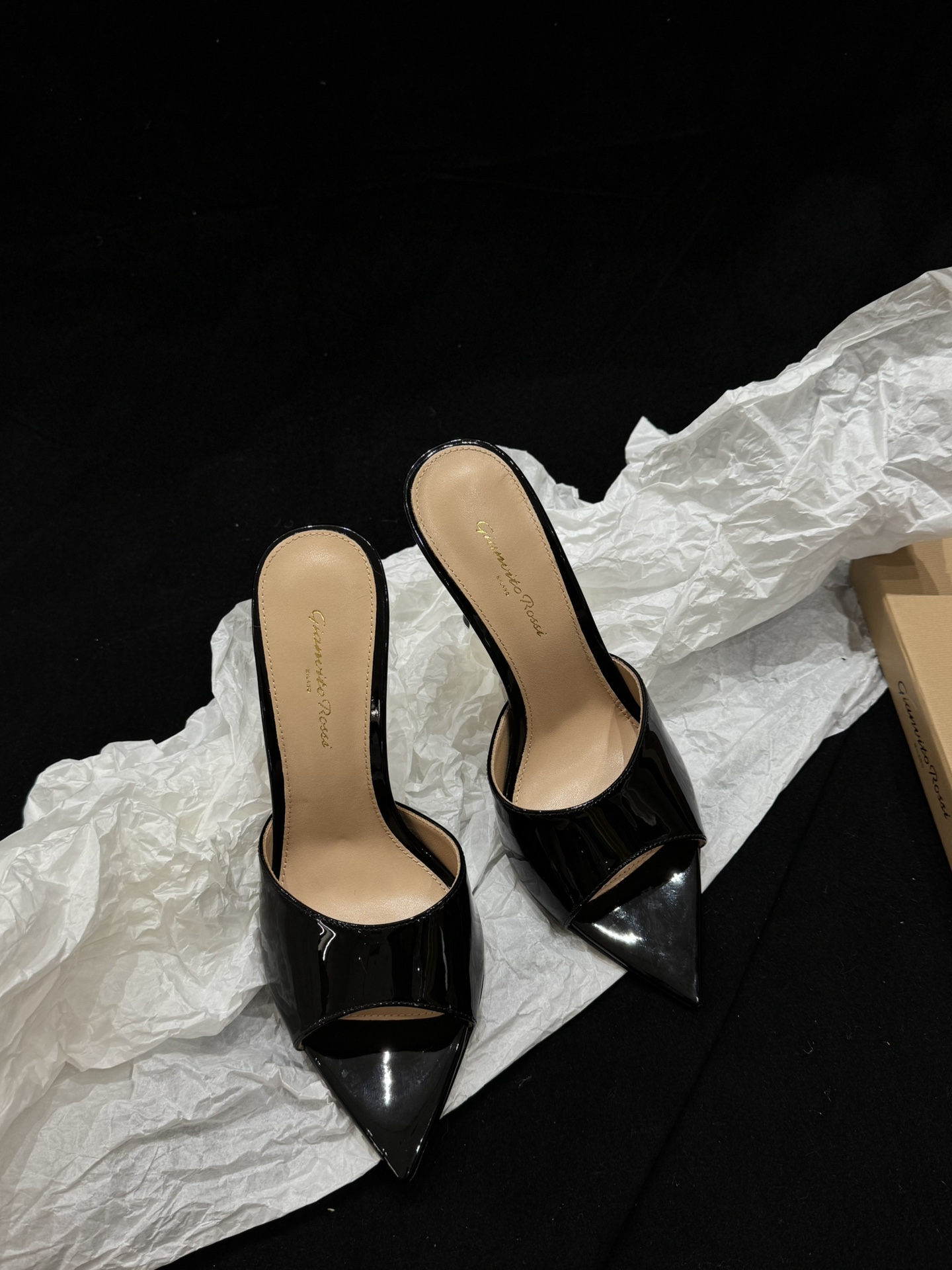 Gianvito Rossi Eiko Stiletto ミドルヒール サンダル ミュール スエード+メッシュ+チェコストーン 10.5cm/8cm