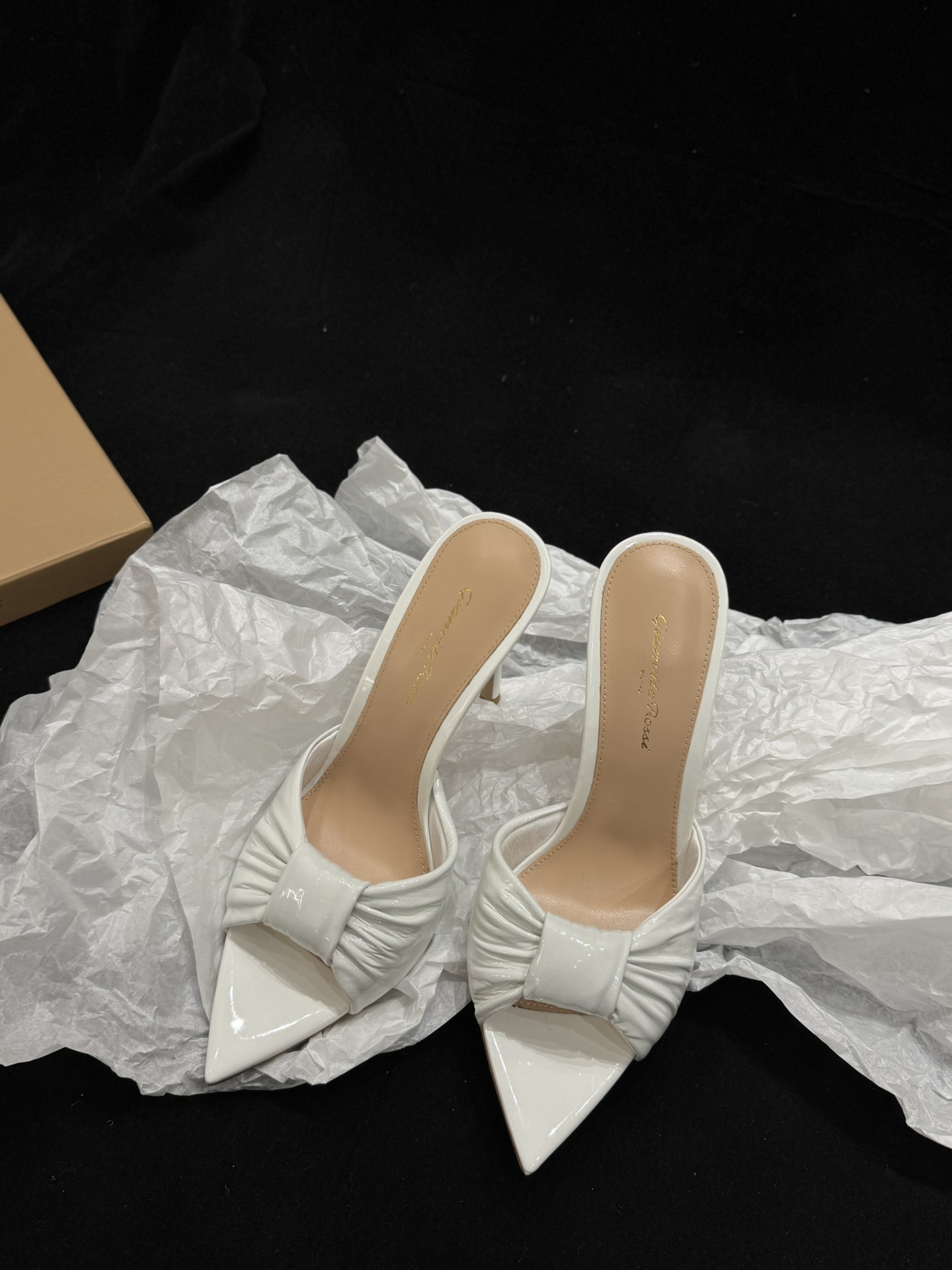 Gianvito Rossi Eiko Stiletto ミドルヒール サンダル ミュール スエード+メッシュ+チェコストーン 10.5cm/8cm