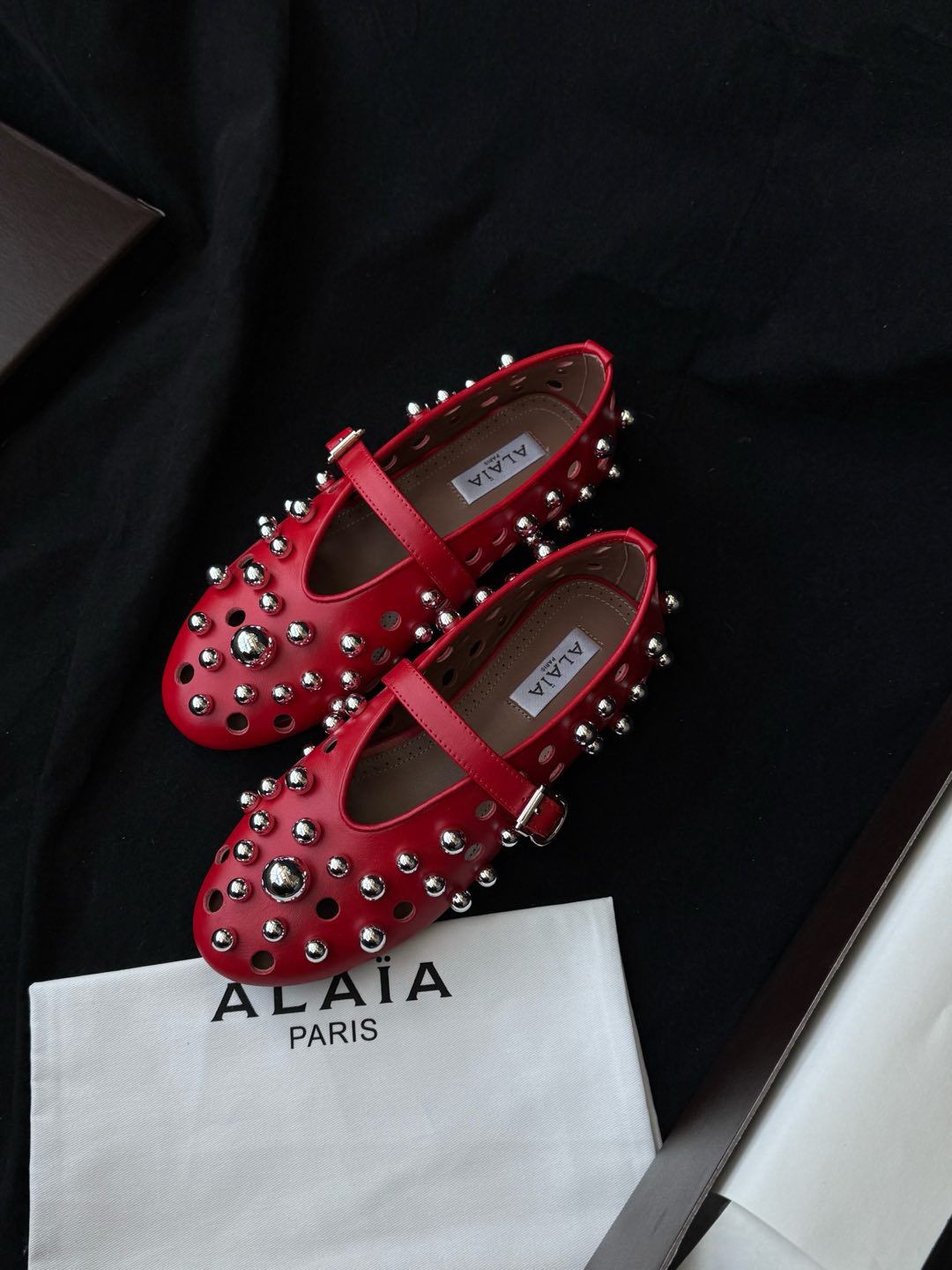 ALAIA メッシュメタルボールバレエシューズ レディース モダンレトロ-トップバージョン