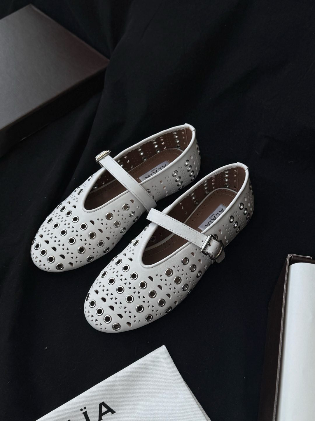 ALAIA Rivet Ballet Flats Women's Modern Vintage - Top Version