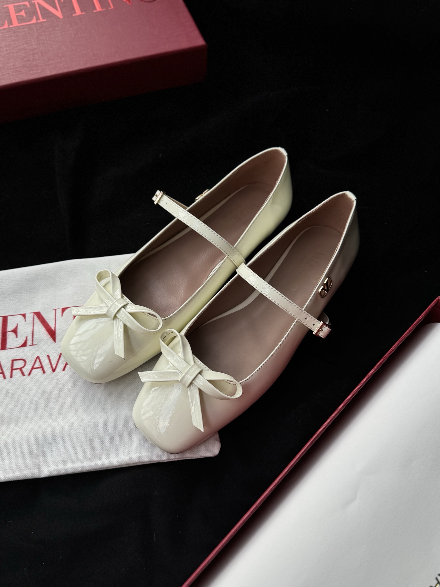Valentino Mary Jane patent leather flat shoes