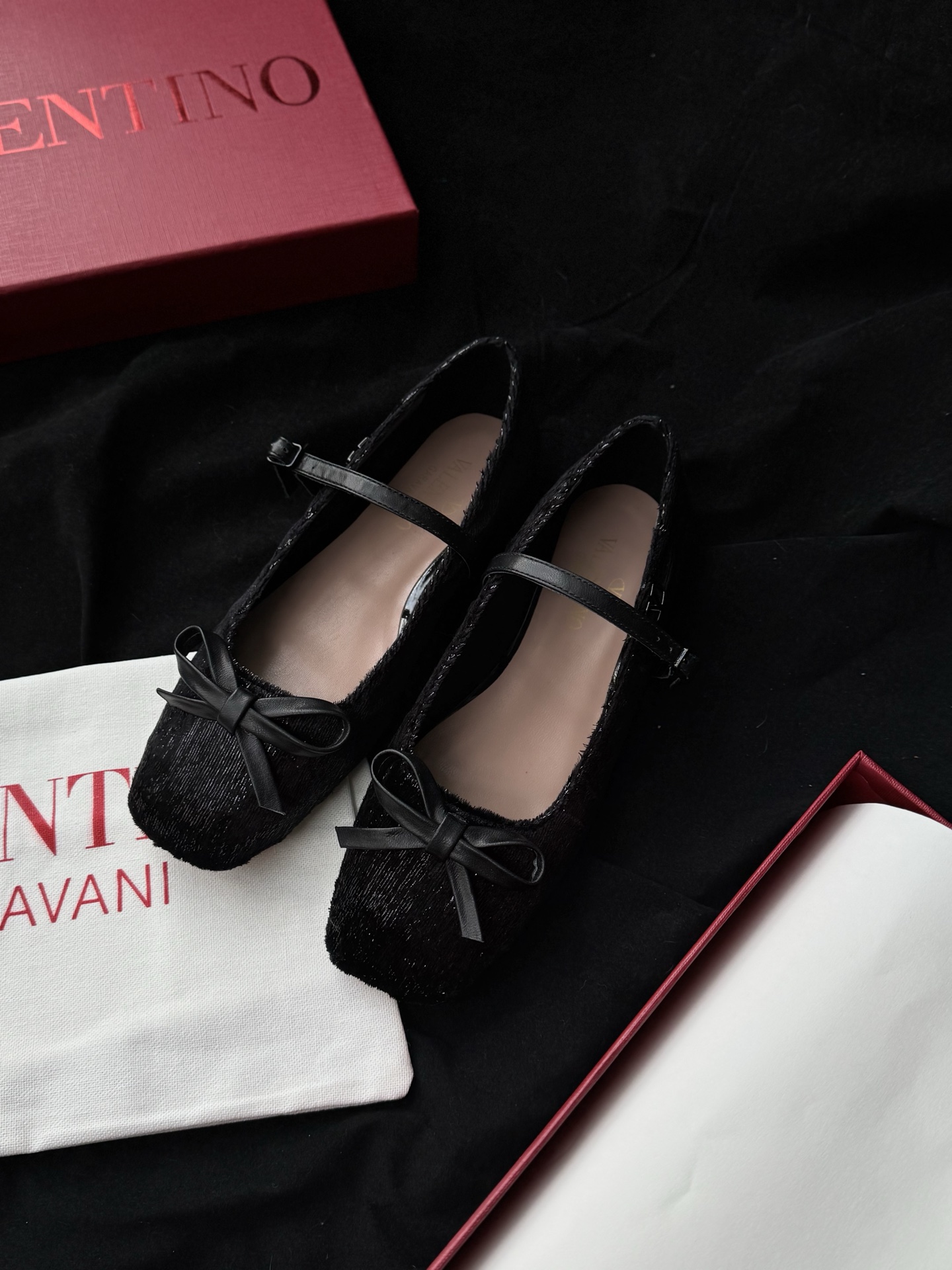 Valentino Mary Jane patent leather flats bow