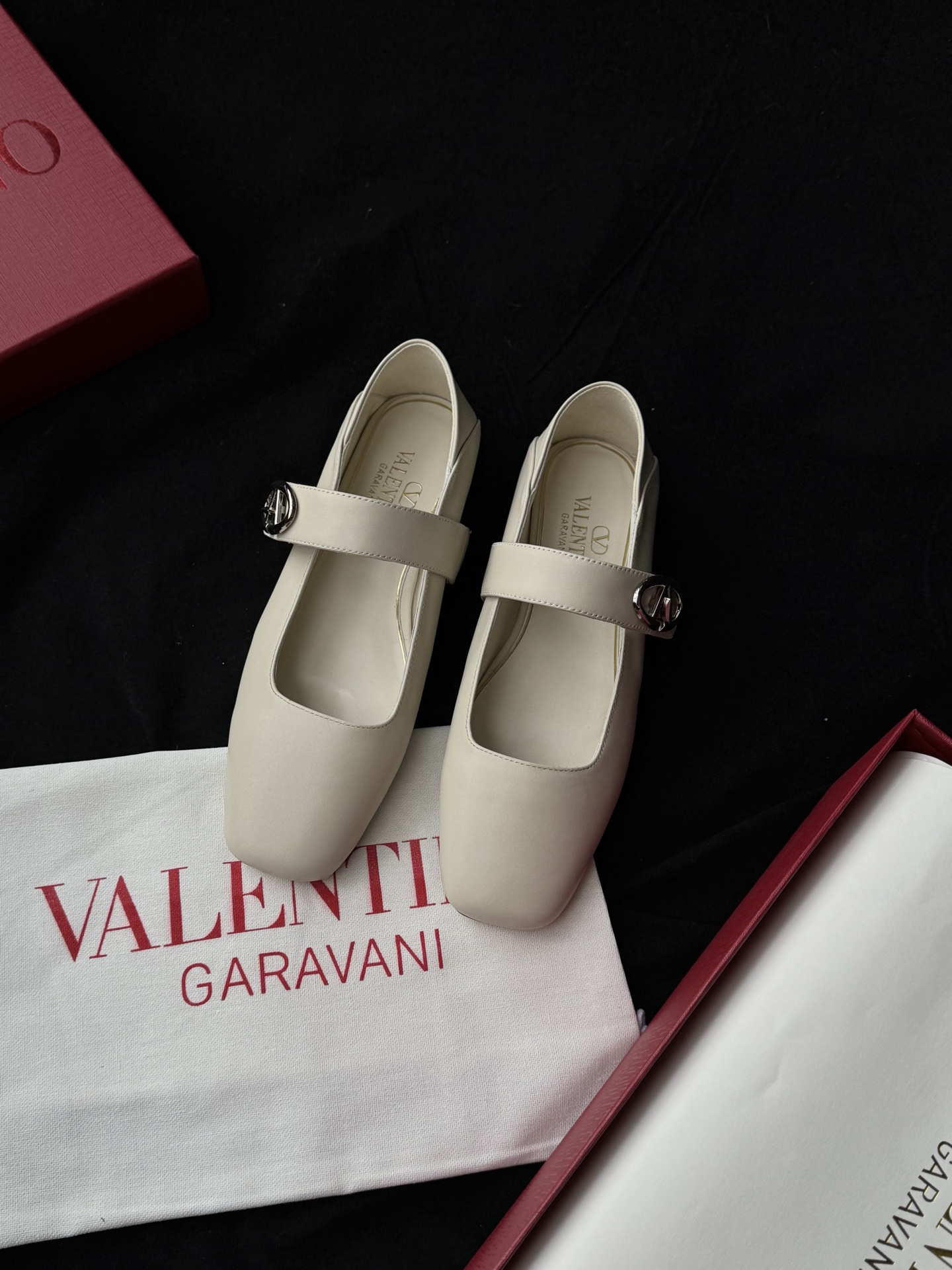 Valentino Garavani Leather Ballet Flats Flat Mary Jane