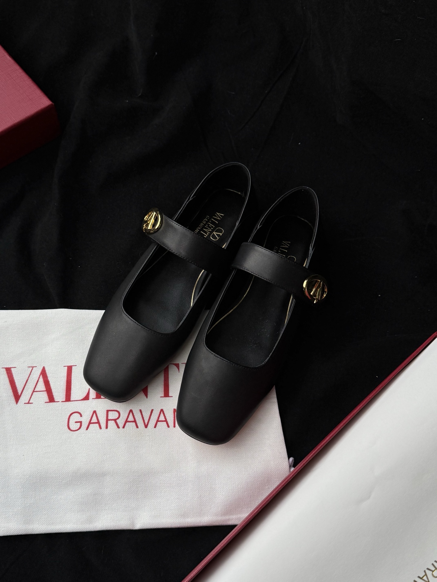 Valentino Garavani Leather Flat Ballet Shoes Mary Jane