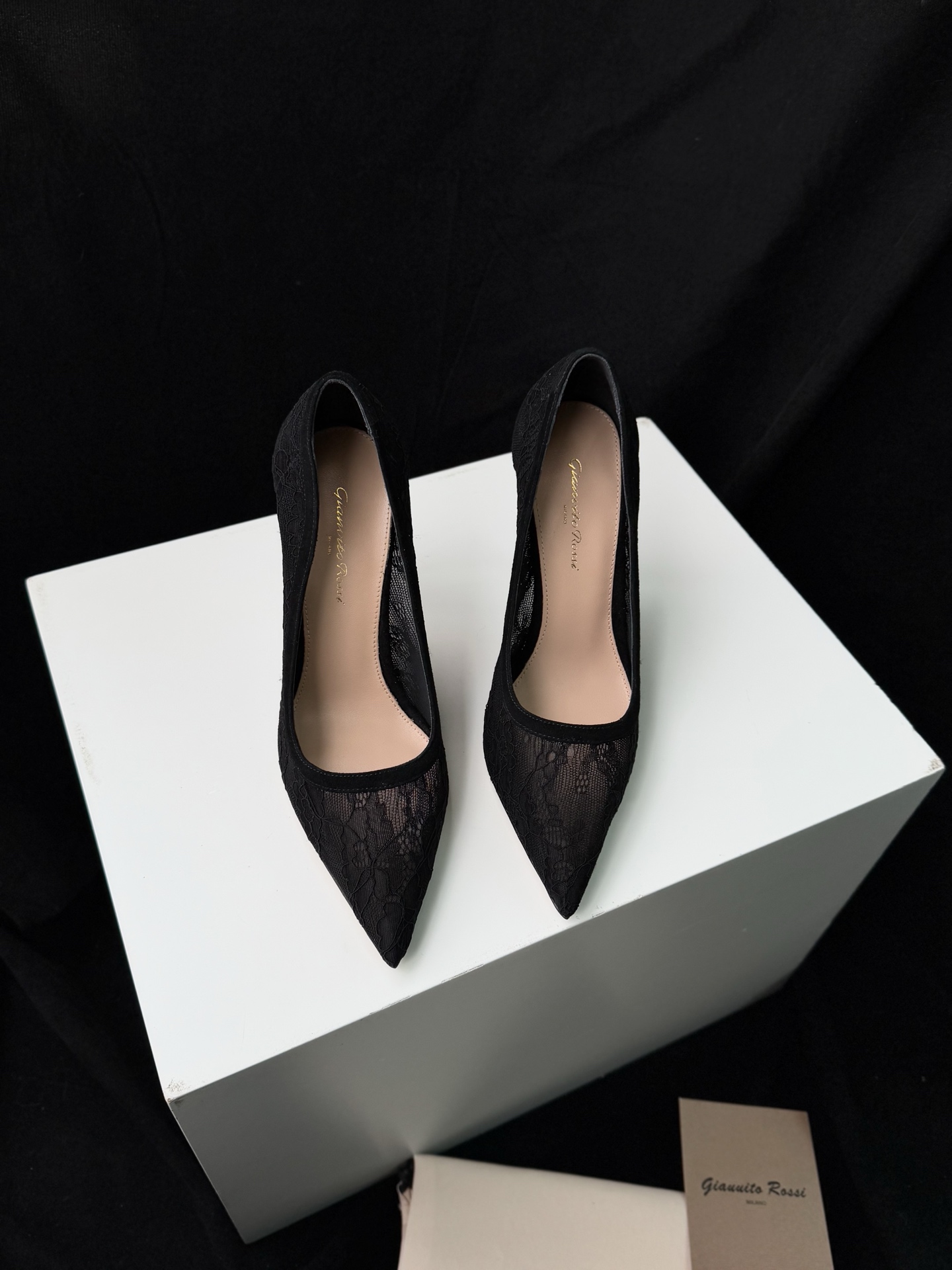 Gianvito Rossi Escarpins à bout pointu, chaussures plates, version améliorée, dentelle et cuir de chèvre, semelle extérieure en cuir véritable italien