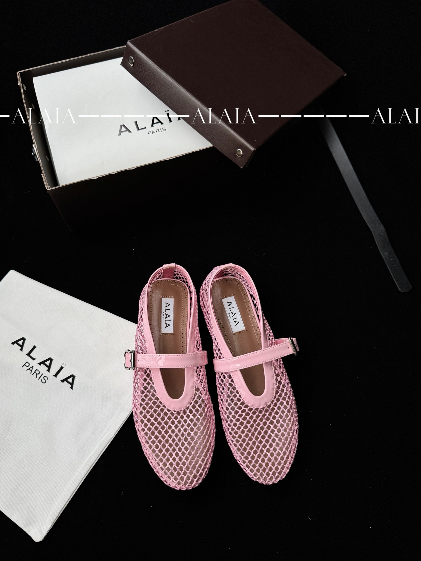 ALAIA 메쉬 페이턴트 가죽 발레리나 슈즈 여성용 스위트 쿨 발레리나 스타일 - 최상위 버전