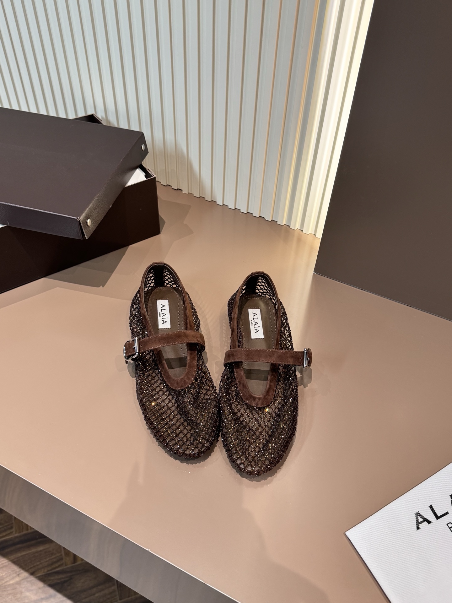 ALAIA メッシュラインストーンバレエシューズ レディース ファッション エレガント-トップバージョン