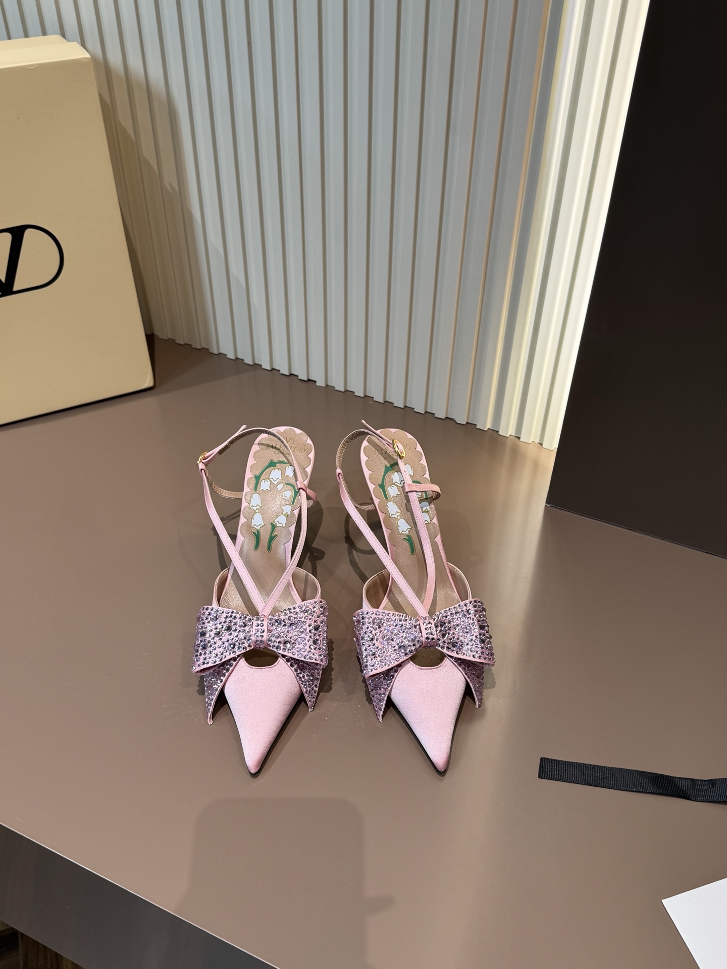 Valentino Pointed Toe Bow High Heels Pink Lambskin