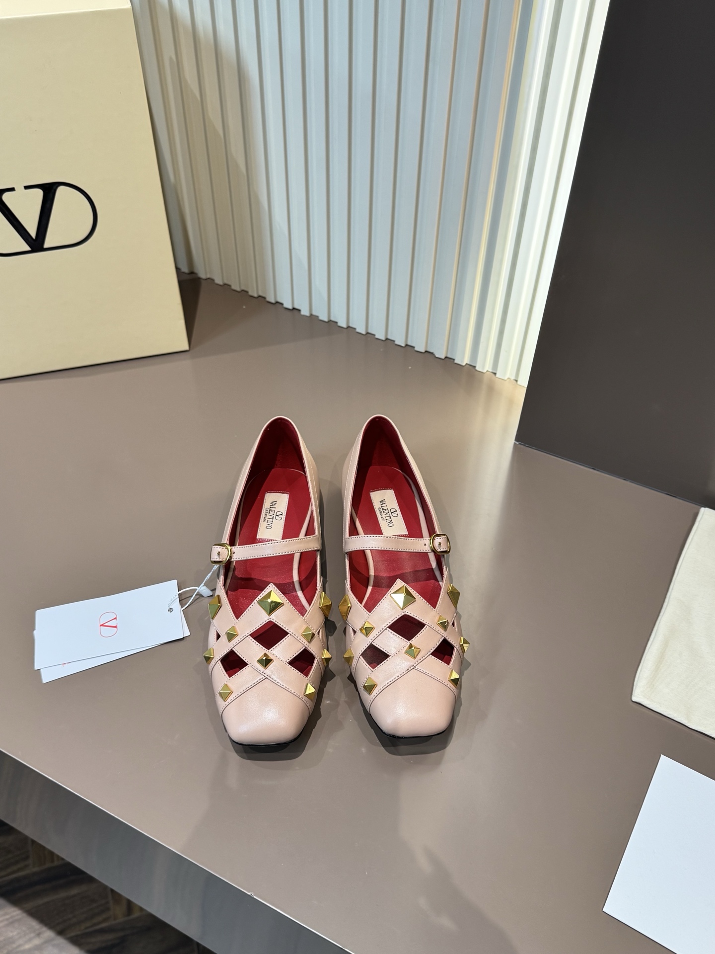 Valentino 华伦天奴 凉鞋 真皮 铆钉 玛丽珍