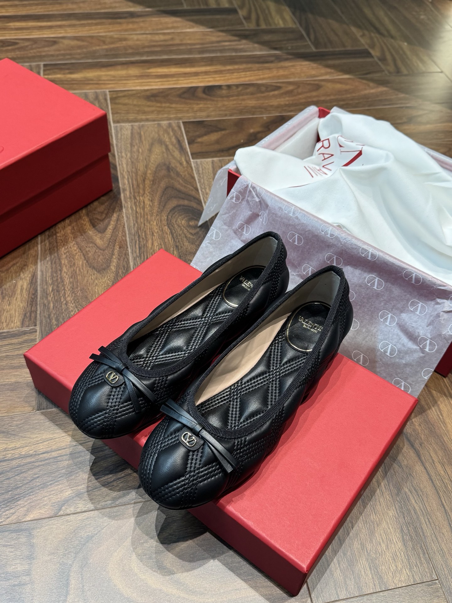 Valentino ballet flats black sheepskin flat bow