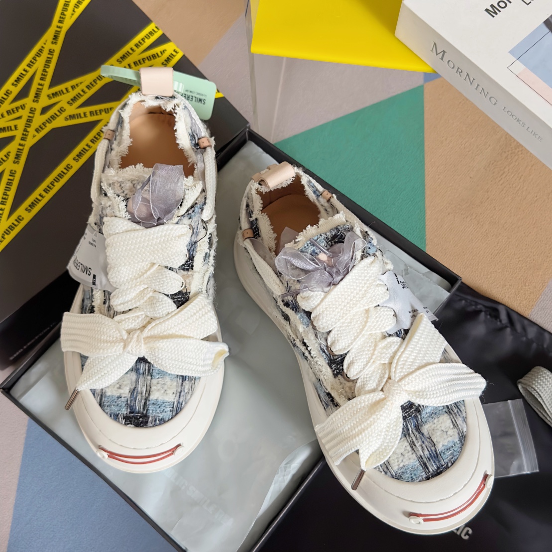 “SmileRepublic Canvas Shoes: Original Design, High Quality, Popular Brand, Various Sizes”