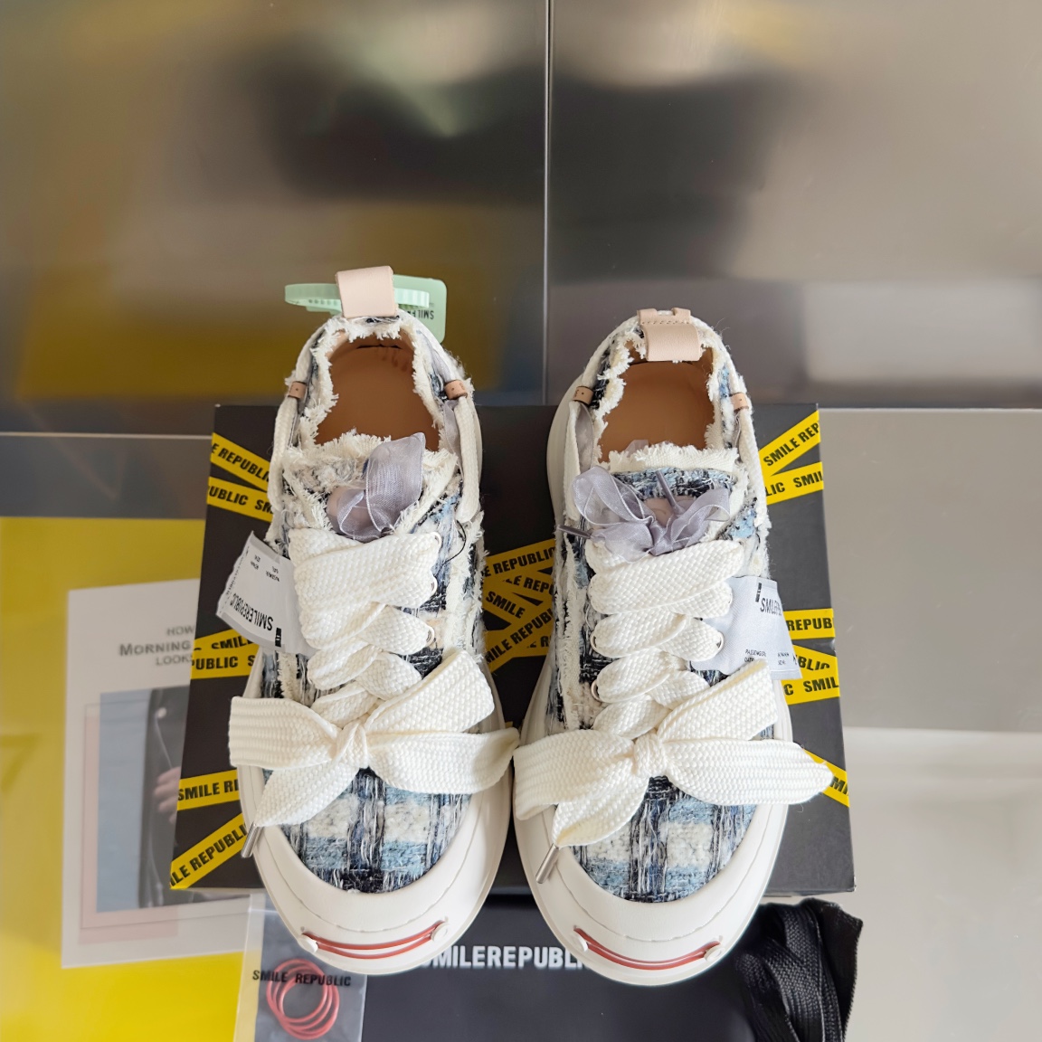 “SmileRepublic Canvas Shoes: Original Design, High Quality, Popular Brand, Various Sizes” - 图片 7