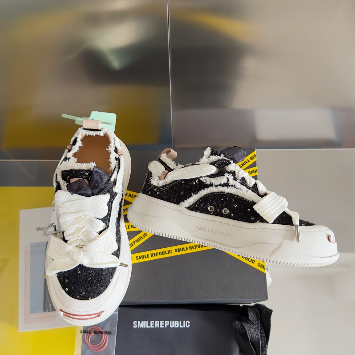 SmileRepublic Canvas Shoes: Original Design, High Quality, Popular Brand, Various Sizes. - 图片 3