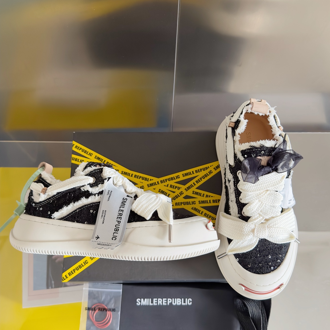 SmileRepublic Canvas Shoes: Original Design, High Quality, Popular Brand, Various Sizes. - 图片 2