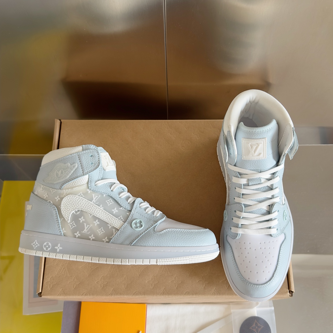 Limited Edition LV x Nike Sneakers with Zirconium Details: Top Version Summary - 图片 2
