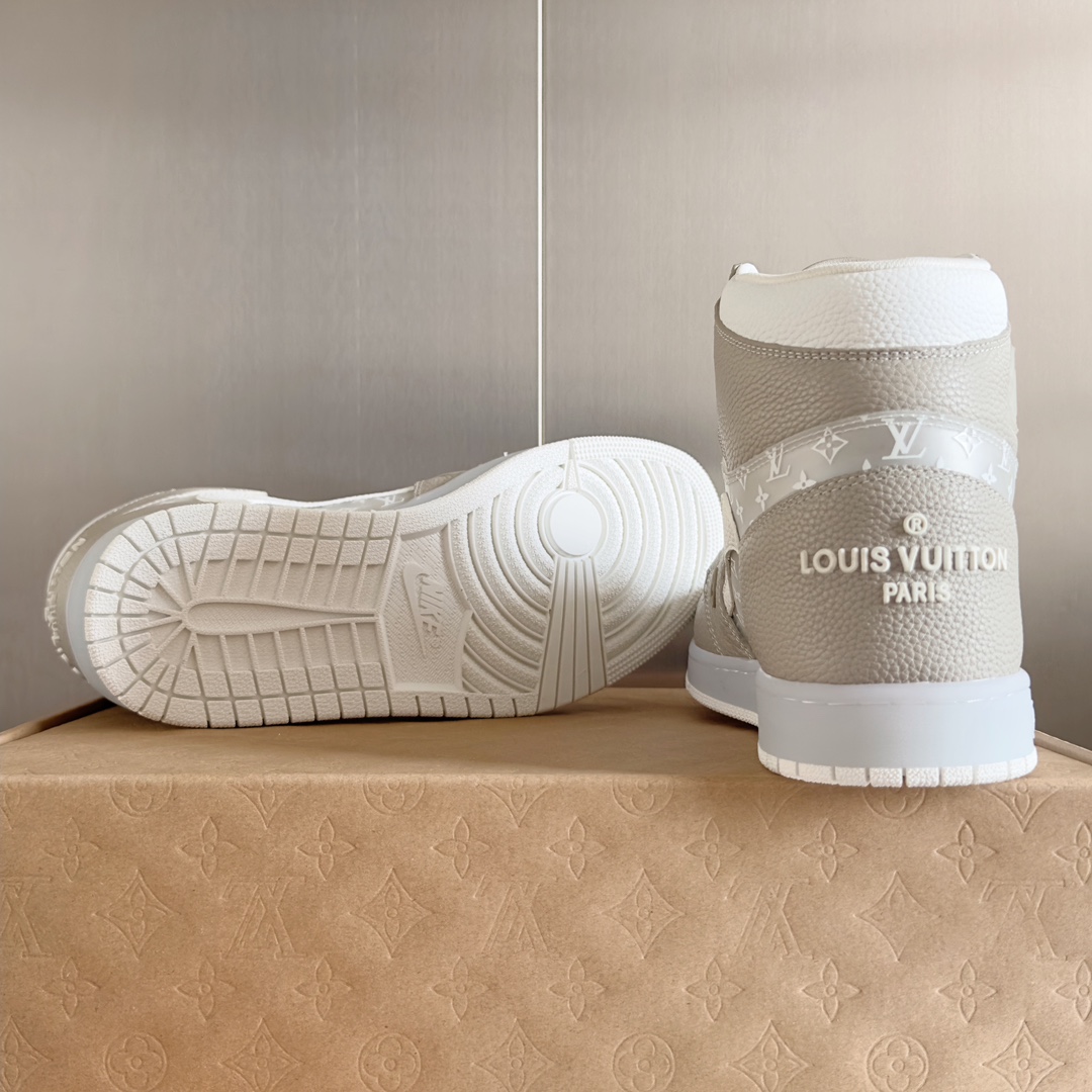 Limited Edition LV x Nike Air Jordan 1: Luxury Collaboration Sneakers in Zirconium - 图片 9
