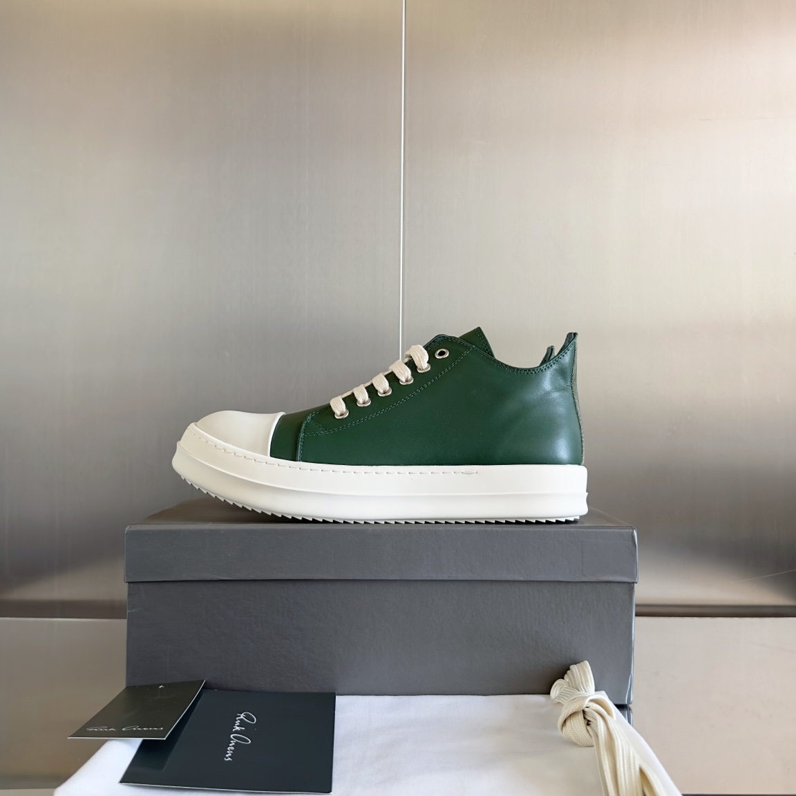 Luxor Shoes: Original Zirconium Version with Unique Design and Premium Materials - 图片 5