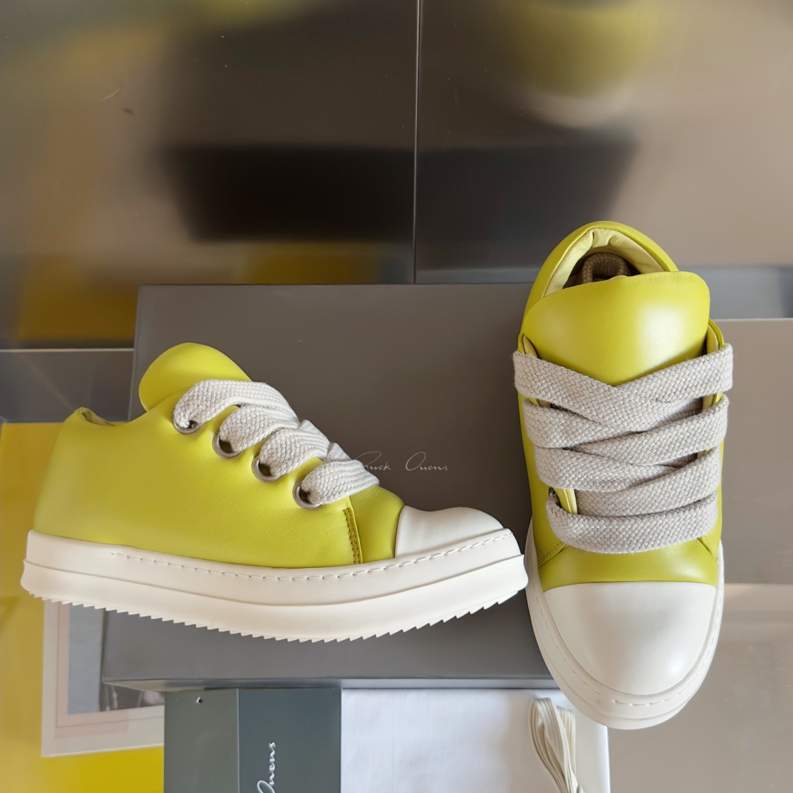 Top Version: RICK OWENS Sneakers with Luxe Materials, Unique Design, and Comfortable Fit - 图片 2