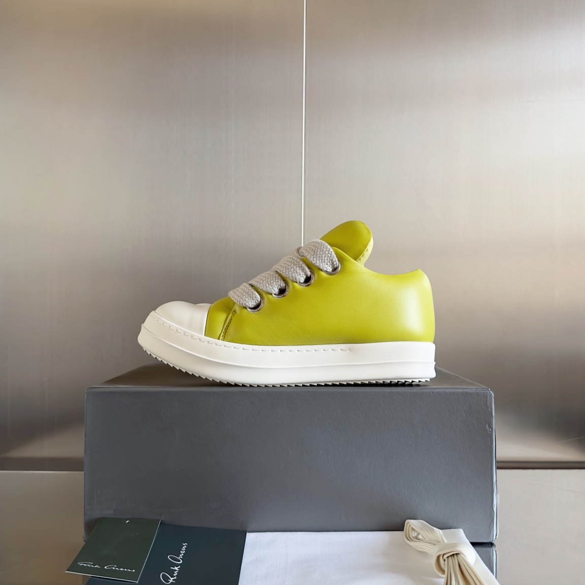 Top Version: RICK OWENS Sneakers with Luxe Materials, Unique Design, and Comfortable Fit - 图片 5