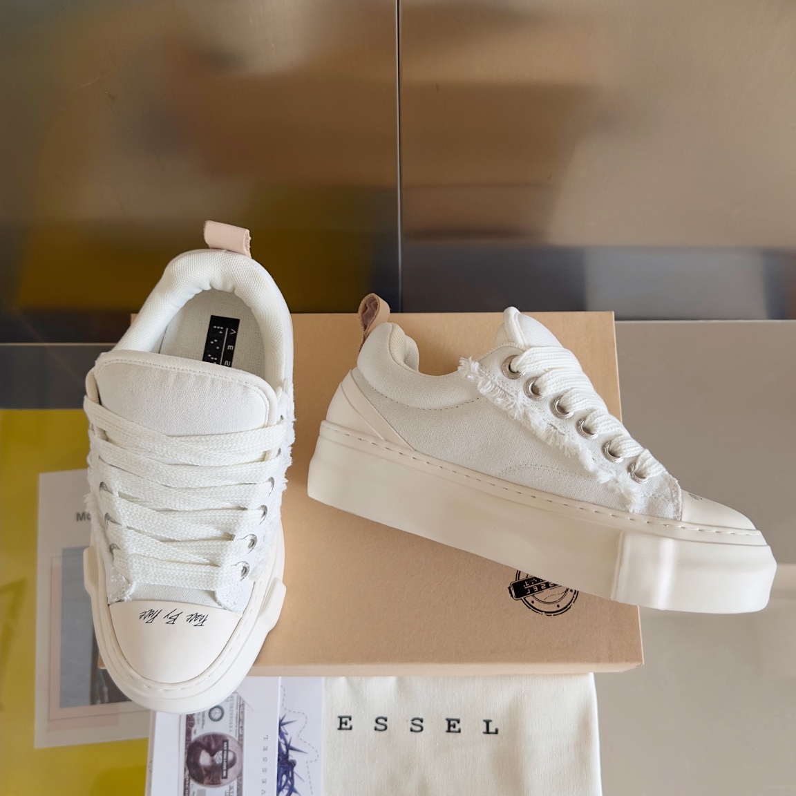 Wu Jianhu x VESSEL NOUGAT CLASSIC Shoes: Comfortable, Stylish, and Original - 图片 3