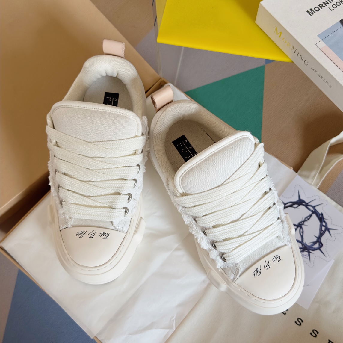 Wu Jianhu x VESSEL NOUGAT CLASSIC Shoes: Comfortable, Stylish, and Original