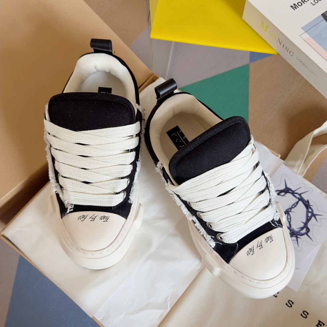 Wu Jianhu x VESSEL NOUGAT CLASSIC Shoes: Comfortable Design with Marshmallow Inspiration