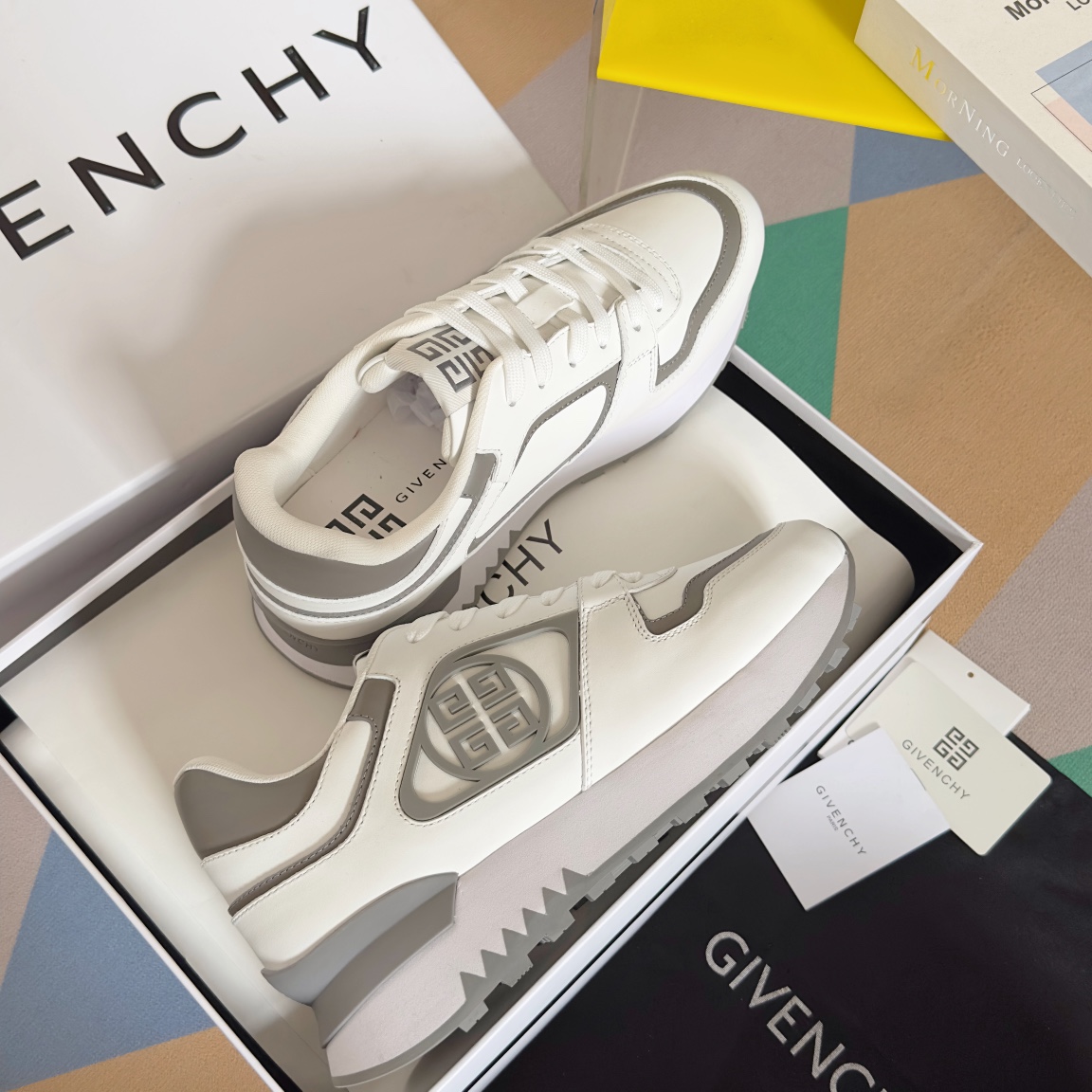 Top Quality 4G Logo Men’s Sports Shoes with 5CM Height Increase - 图片 4