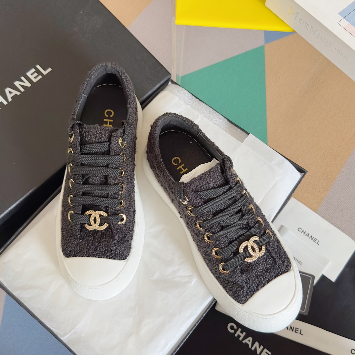 Fashion Replica
 Chanel Skateboard Shoes Sneakers Loafers White Women Canvas Cowhide Rubber Casual