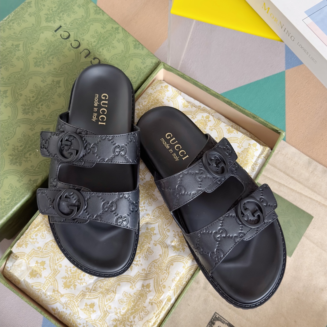 Gucci Zapatos Sandalias Pantuflas Negro Colección de verano Fashion Playa