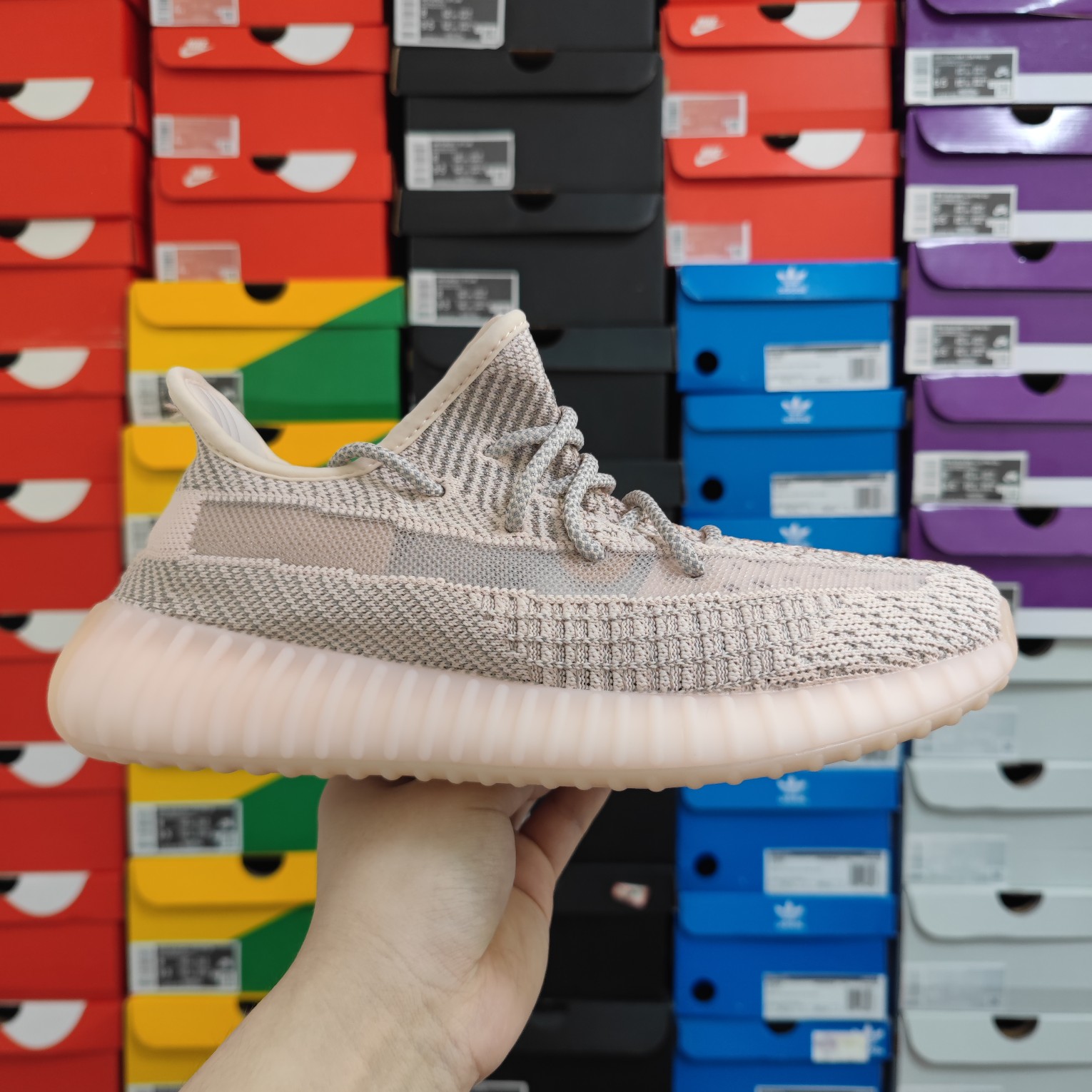 YEEZY BOOST 350 V2  FV5666