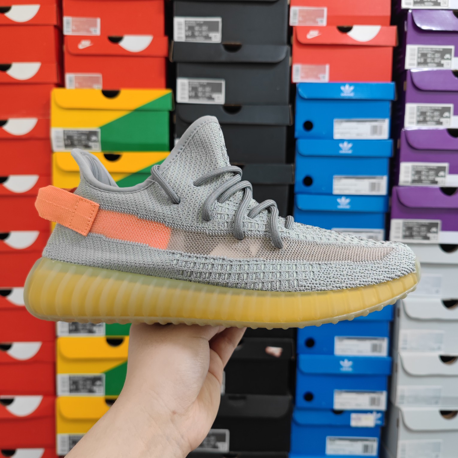 Yeezy Boost 350V2 EG7492