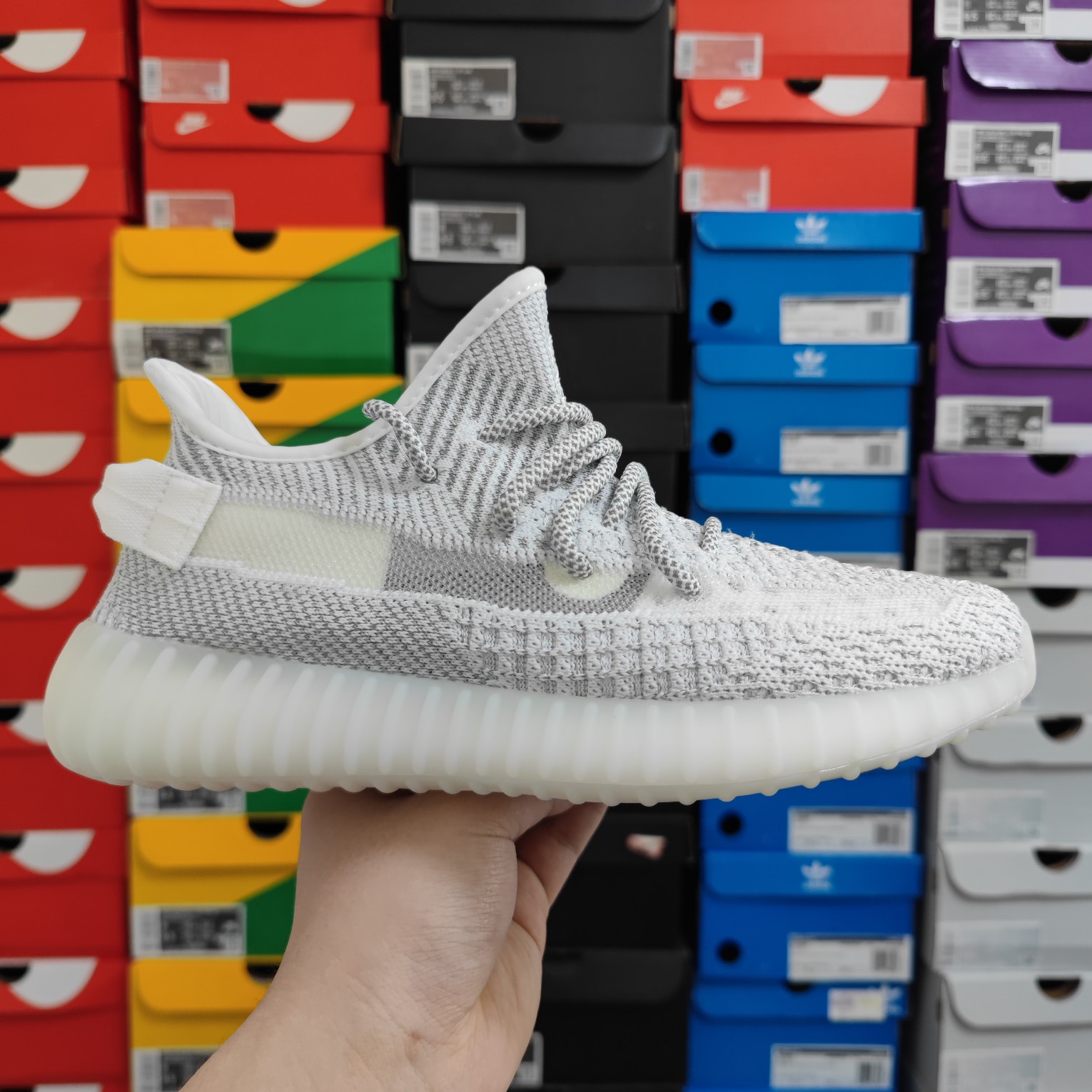 Yeezy Boost 350V2 EF2367