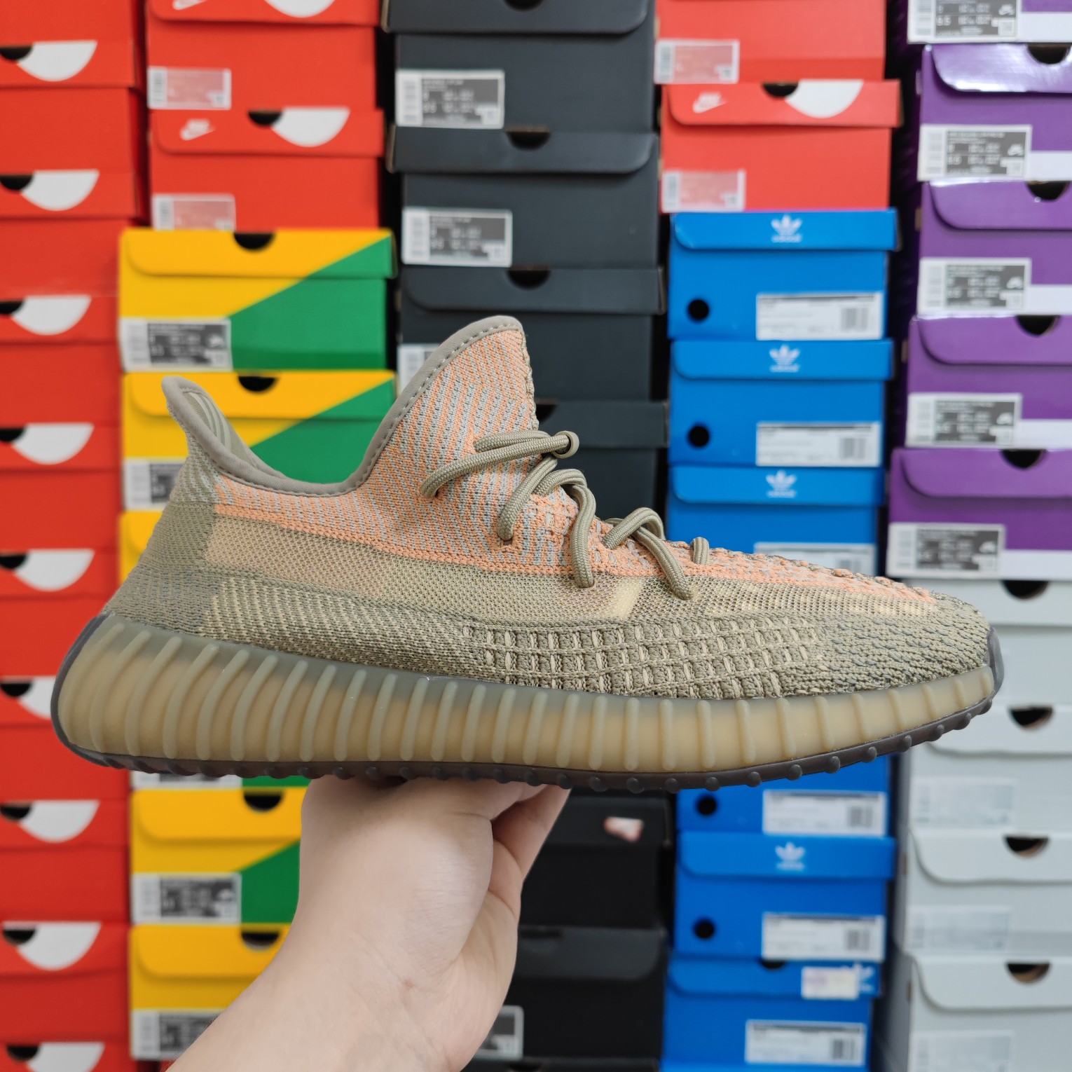 YEEZY BOOST 350 V2“ FZ5240