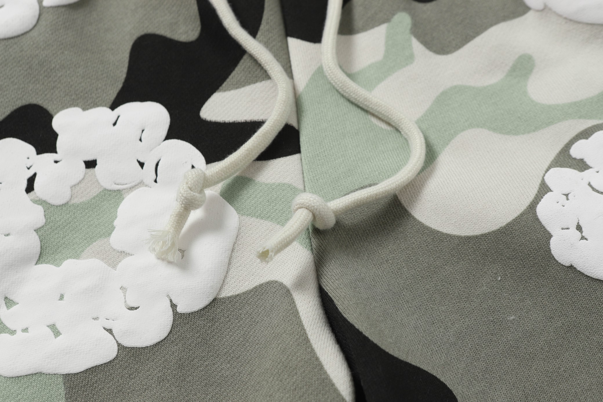 DENIM TEARS  短裤服装 4