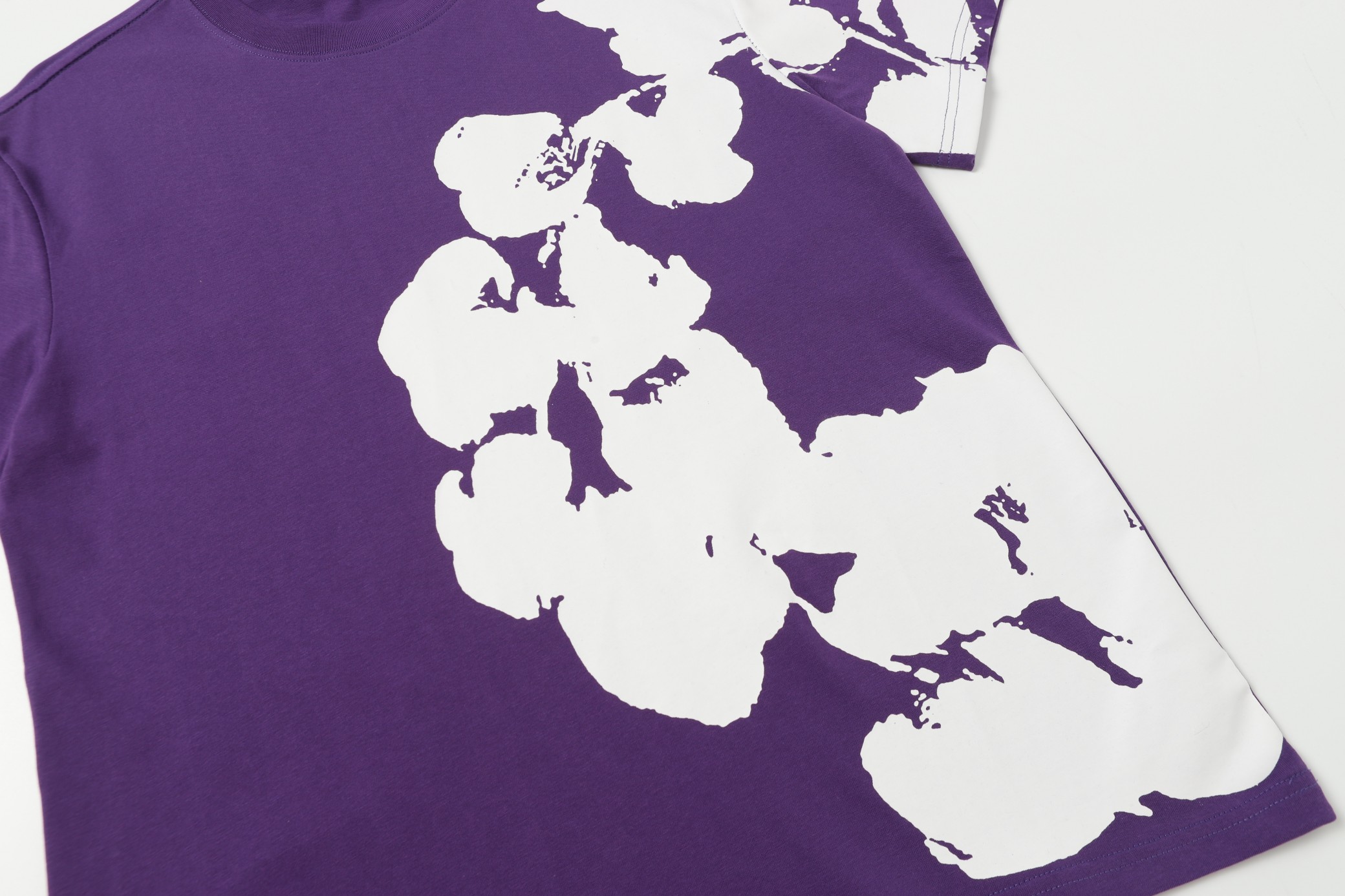 DENIM TEARS  短裤袖套装服装 4