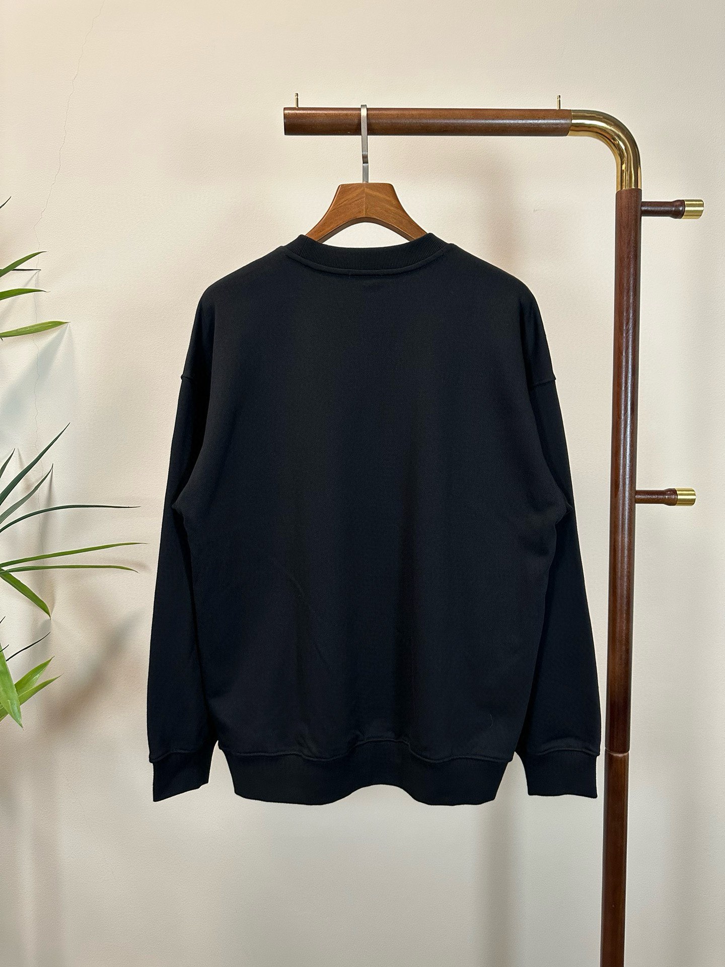 Exclusive High-End Men’s Long-Sleeved Custom Shirt in Black & White, Sizes S-2XL - 图片 2