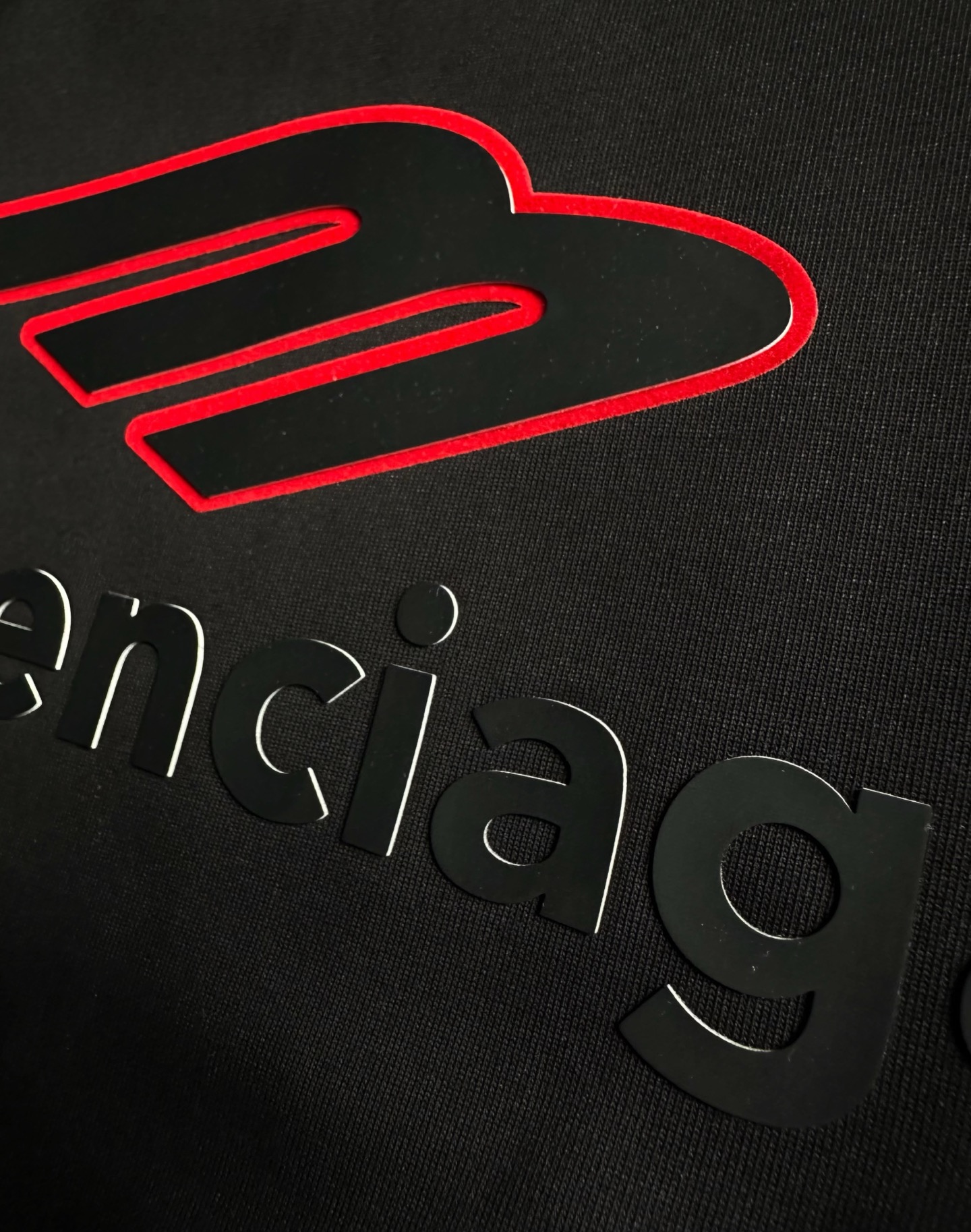  BAL 2025春夏新款首发专柜最新款短袖圆领T恤 高端订制 设计前卫时尚！品牌logo重工艺设计 高