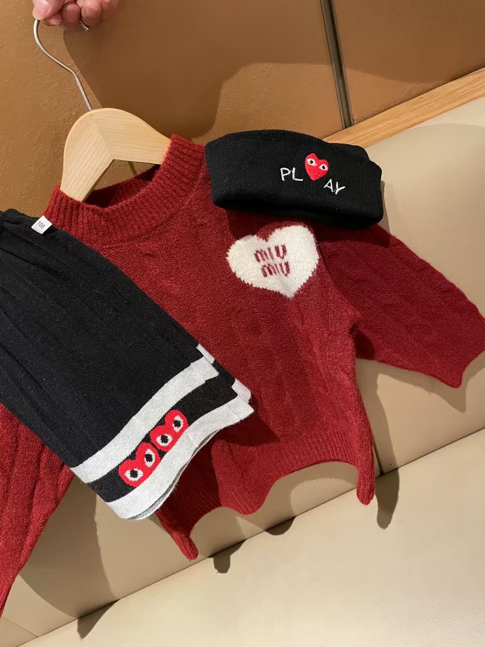 Miumiu Dresses Package: 110-150 Yards with Red Sweater and Kosher Kumikawa - 图片 3