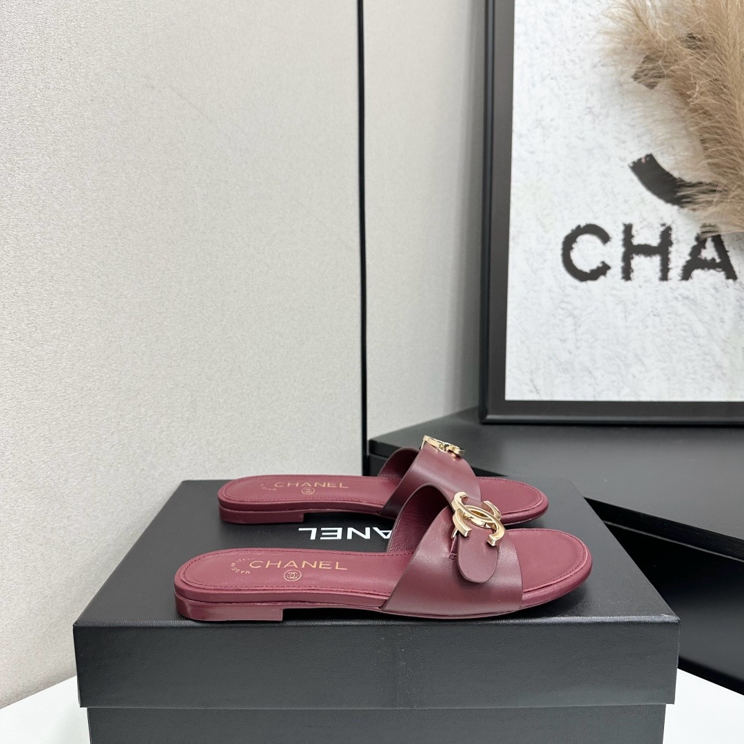 Chanel CC Leather Flat Slide Sandals
