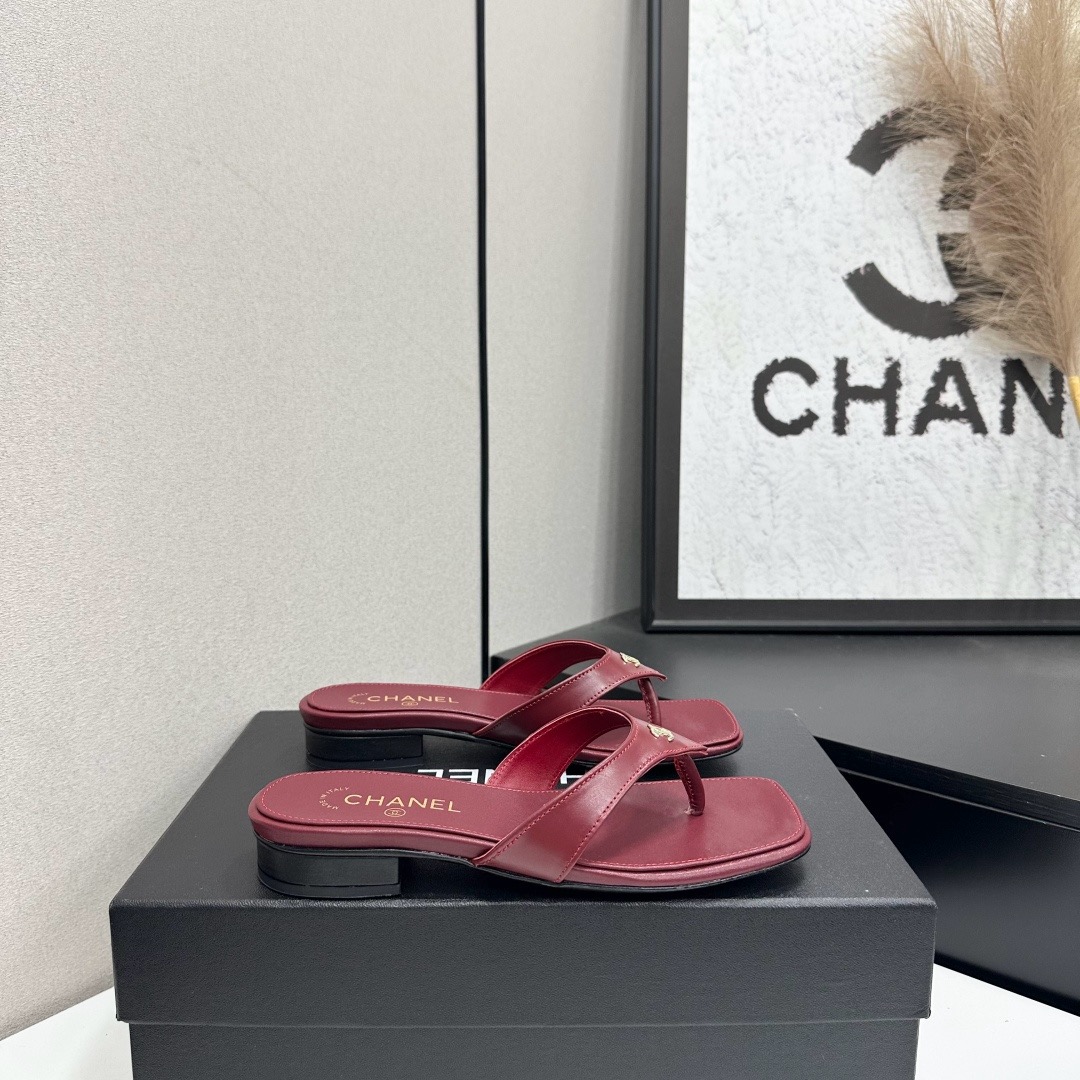 Chanel Black CC Thong Slide Sandals