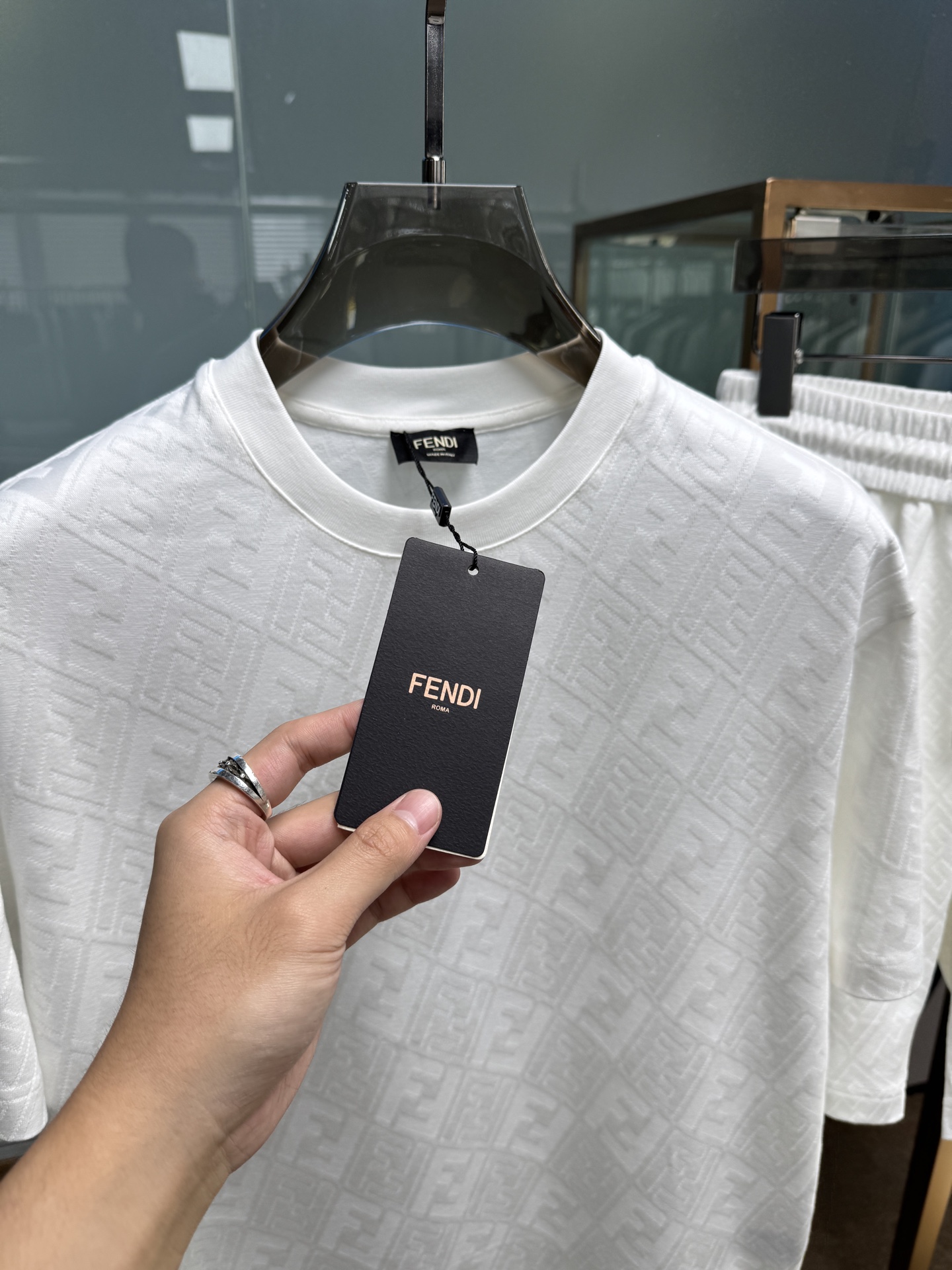 Fendi New Cotton Suit Set: Spring/Summer Flower Collection with Top Hardware and Fabric, Unisex, 48-56, Black/White, Customizable - 图片 5